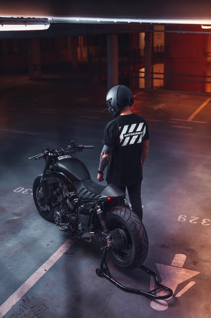 735x1106 Urban Fighter: Yamaha V Max