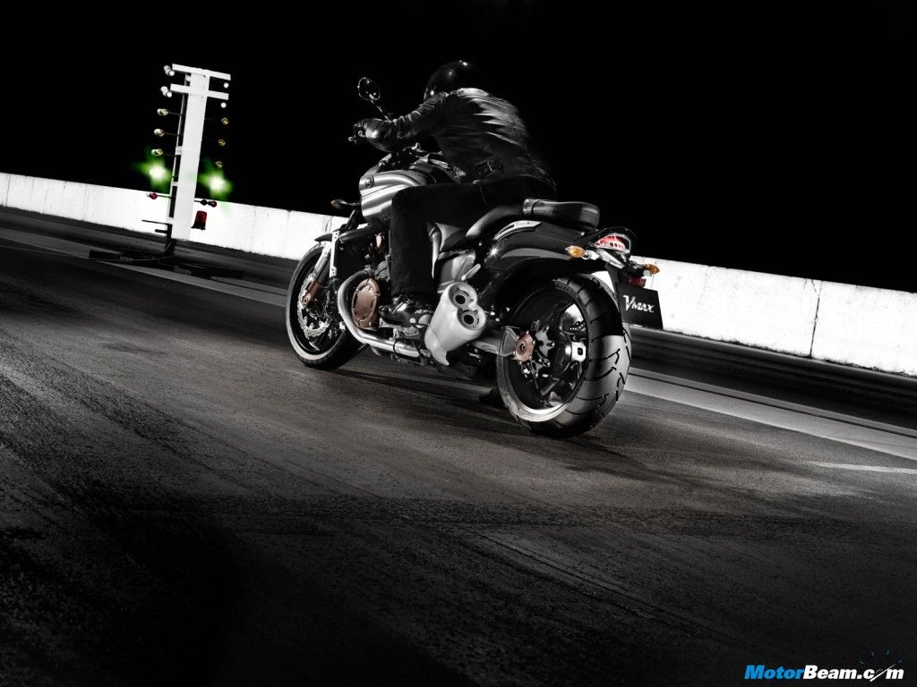 1024x768 Yamaha India Launches Superbike VMAX