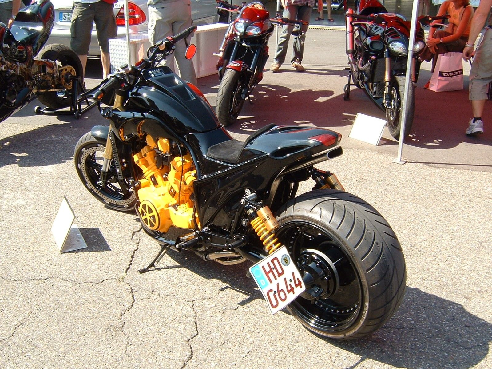 1600x1200 street, Fighter, Tuning, Motorbikes, Yamaha, Vmax, Hockenheimring, Nitrolympics Wallpaper HD / Desktop and Mobile Background