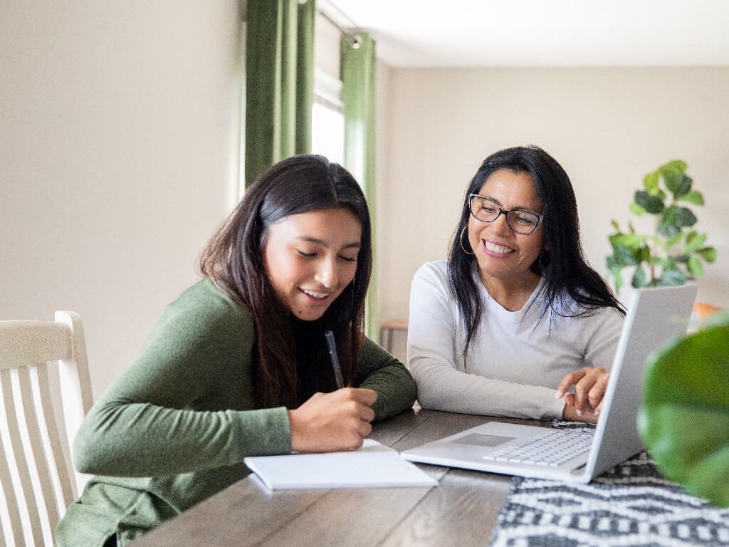 1024x768 Setting SMART Goals for Online High School Students