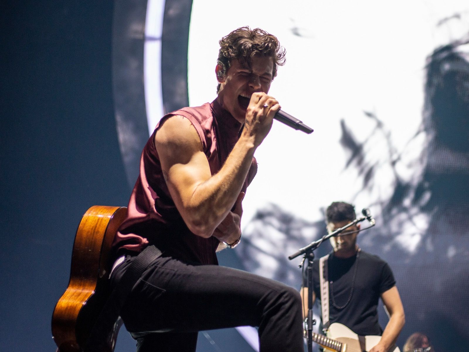 1600x1200 reasons why you shouldn't have missed Shawn Mendes' concert at Fiserv Forum