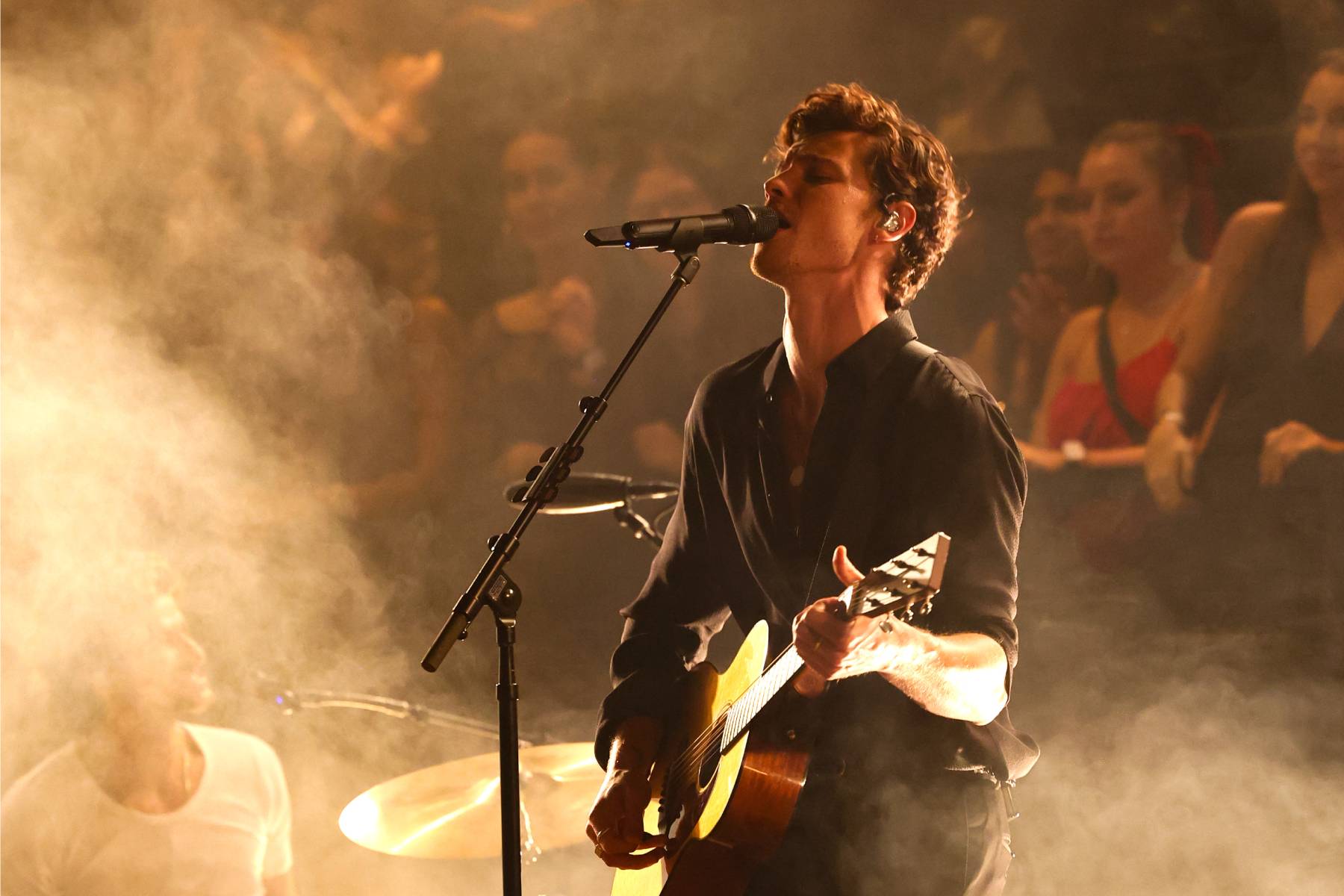 1800x1200 Shawn Mendes Dedicates 'Heart of Gold' Song to Liam Payne