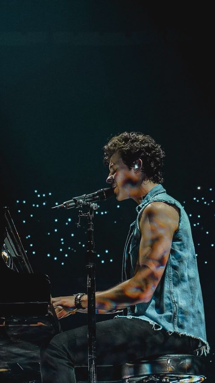 736x1308 Shawn mendes wallpaper lockscreen. Shawn mendes iphone wallpaper, Shawn mendes aesthetic picture, Singers