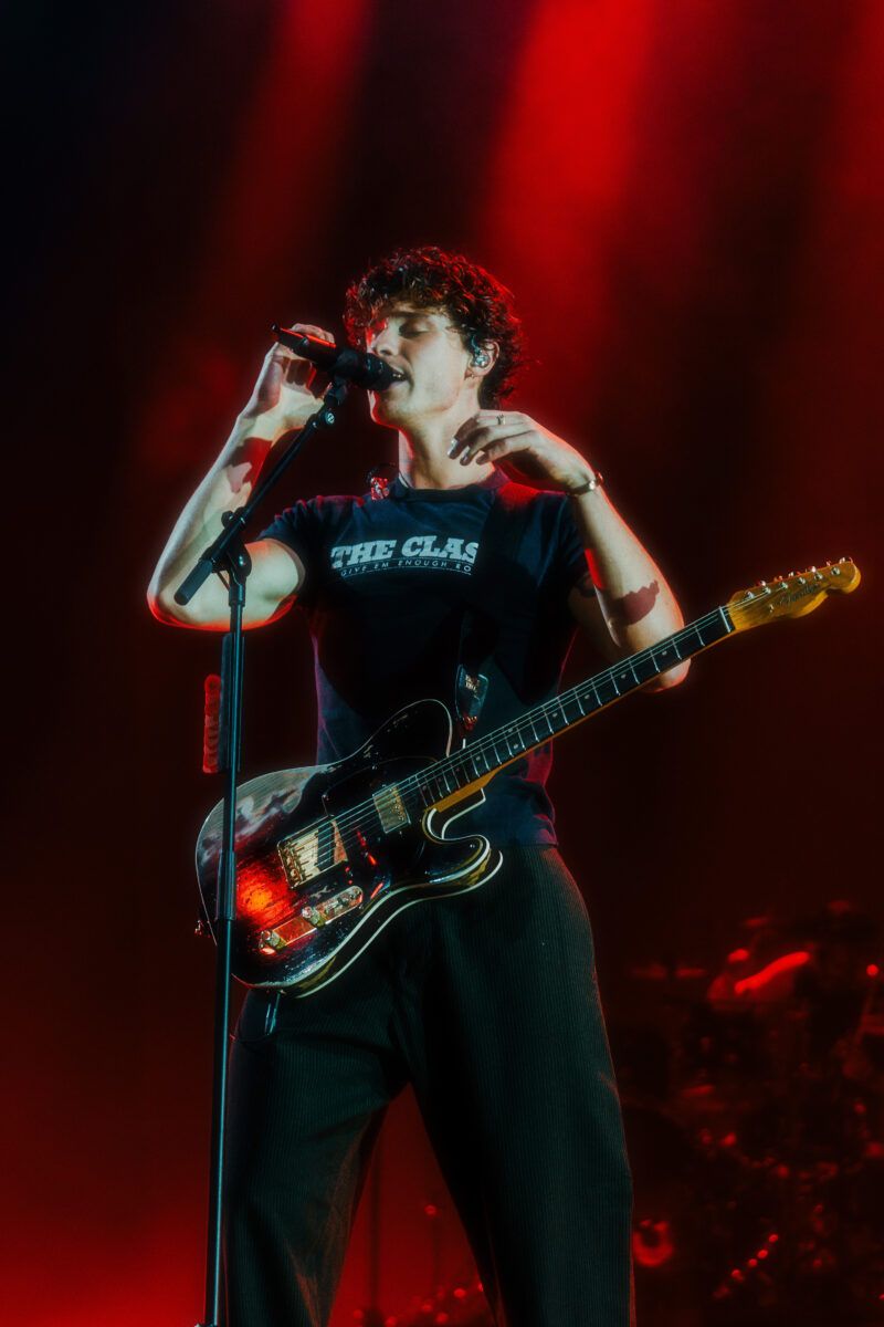 800x1200 Shawn Mendes At London's O2 Arena: Review
