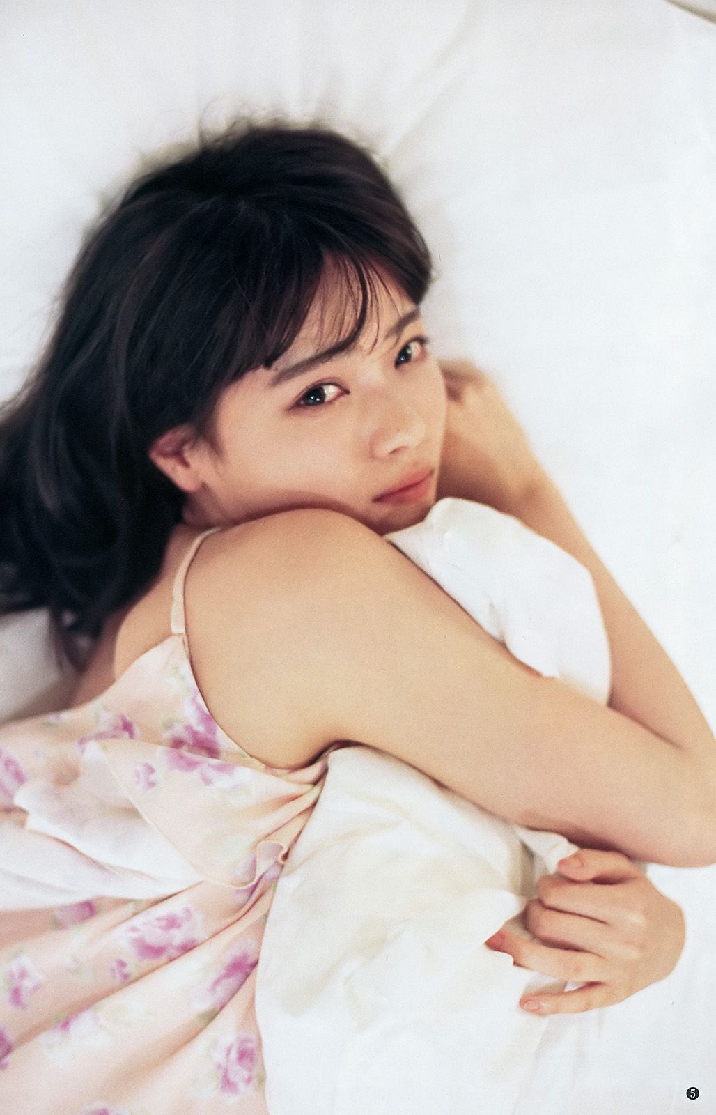 1028x1600 Nanase Nishino Wallpaper
