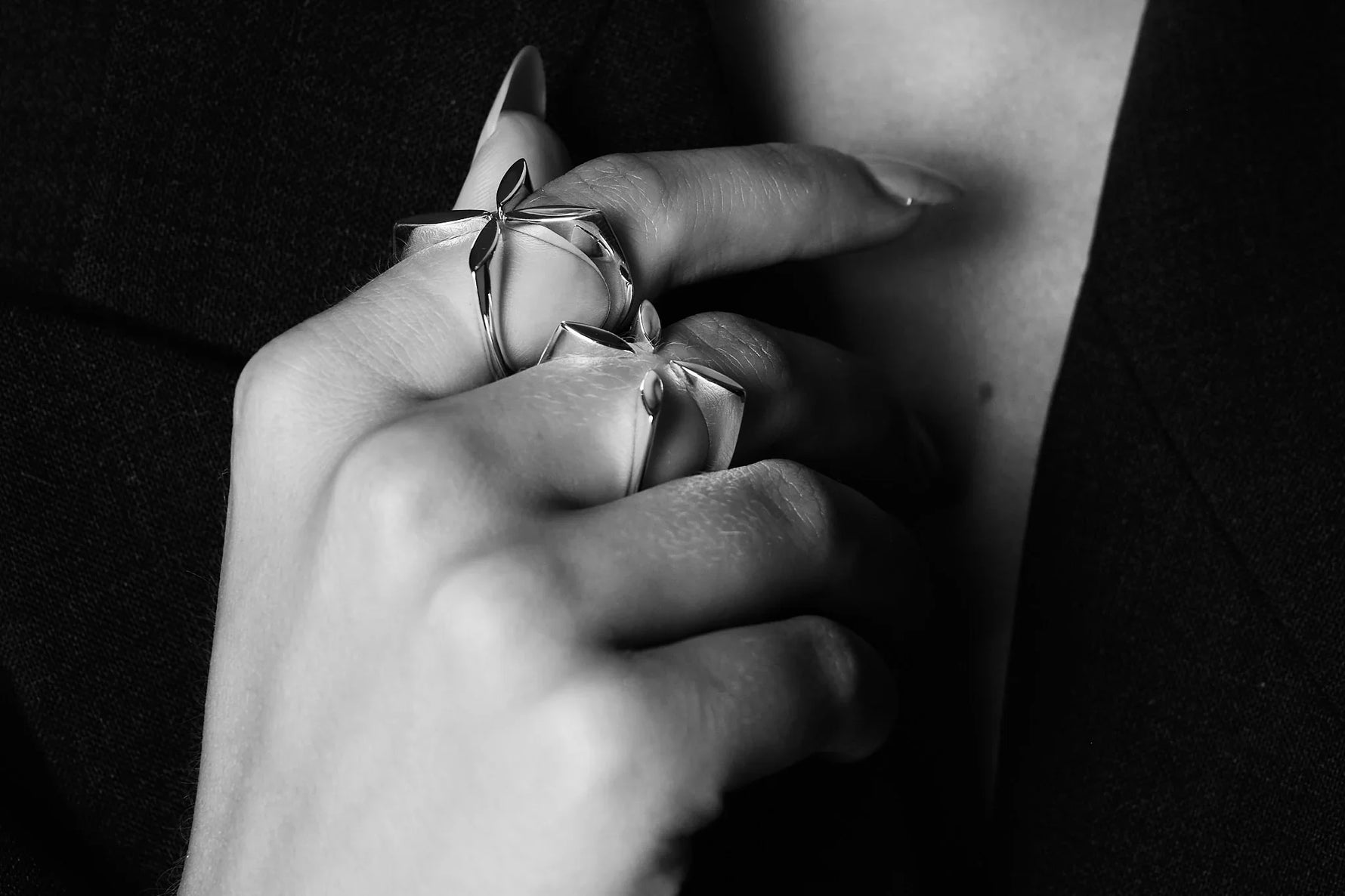 1780x1186 Ivy Ring