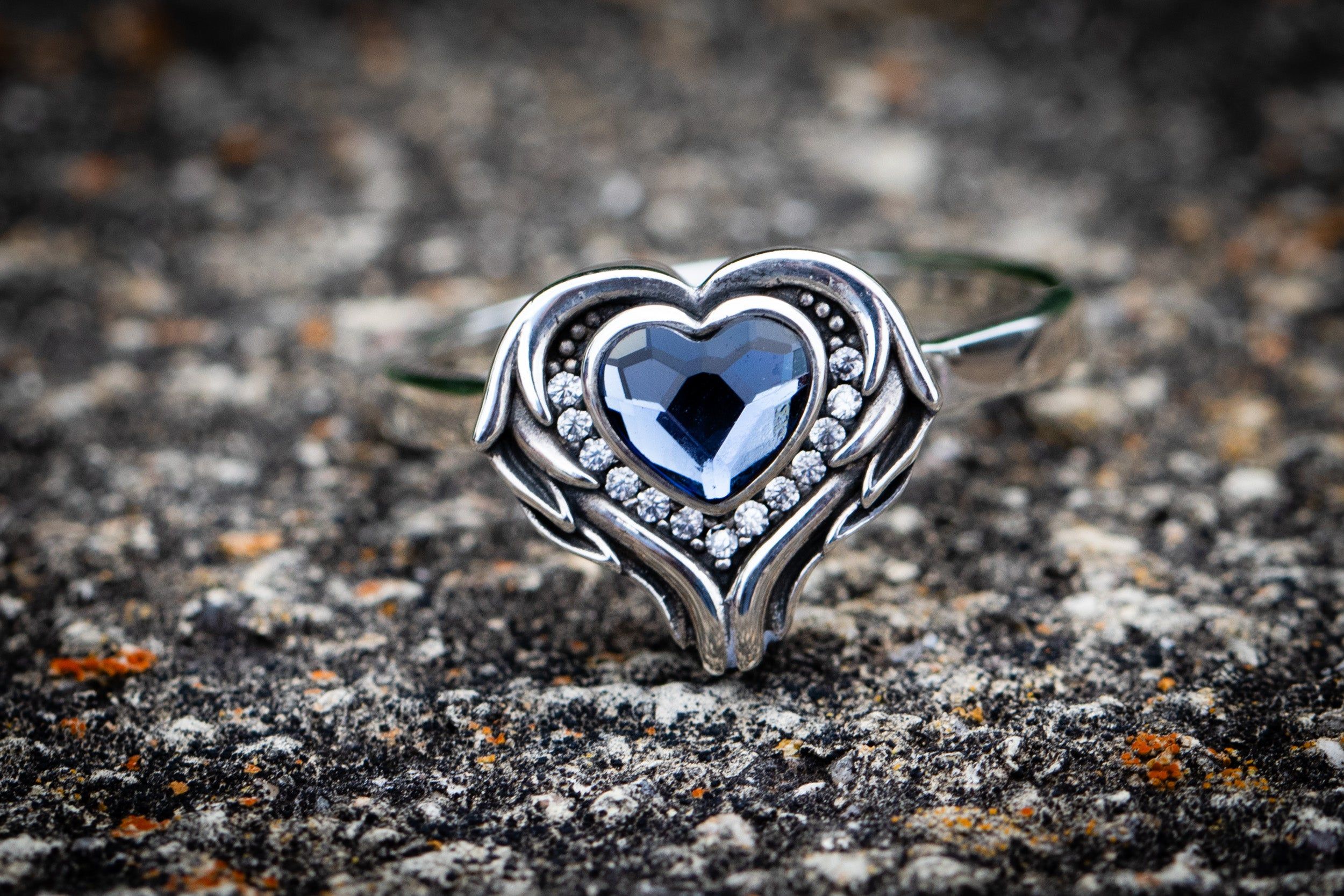 2500x1667 Cremation Ring Silver Heart at Home Glass & Jewelry