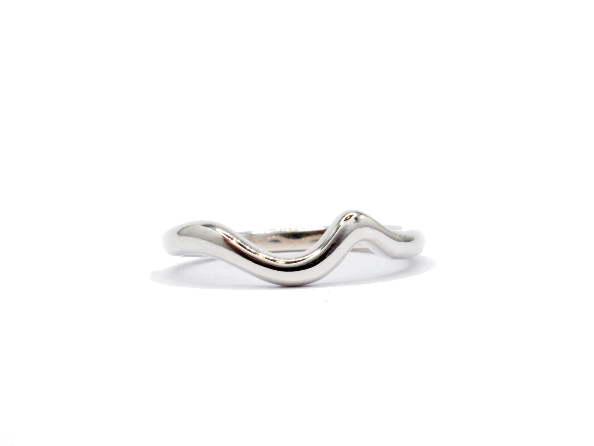 1920x1440 Crest Ring in Silver