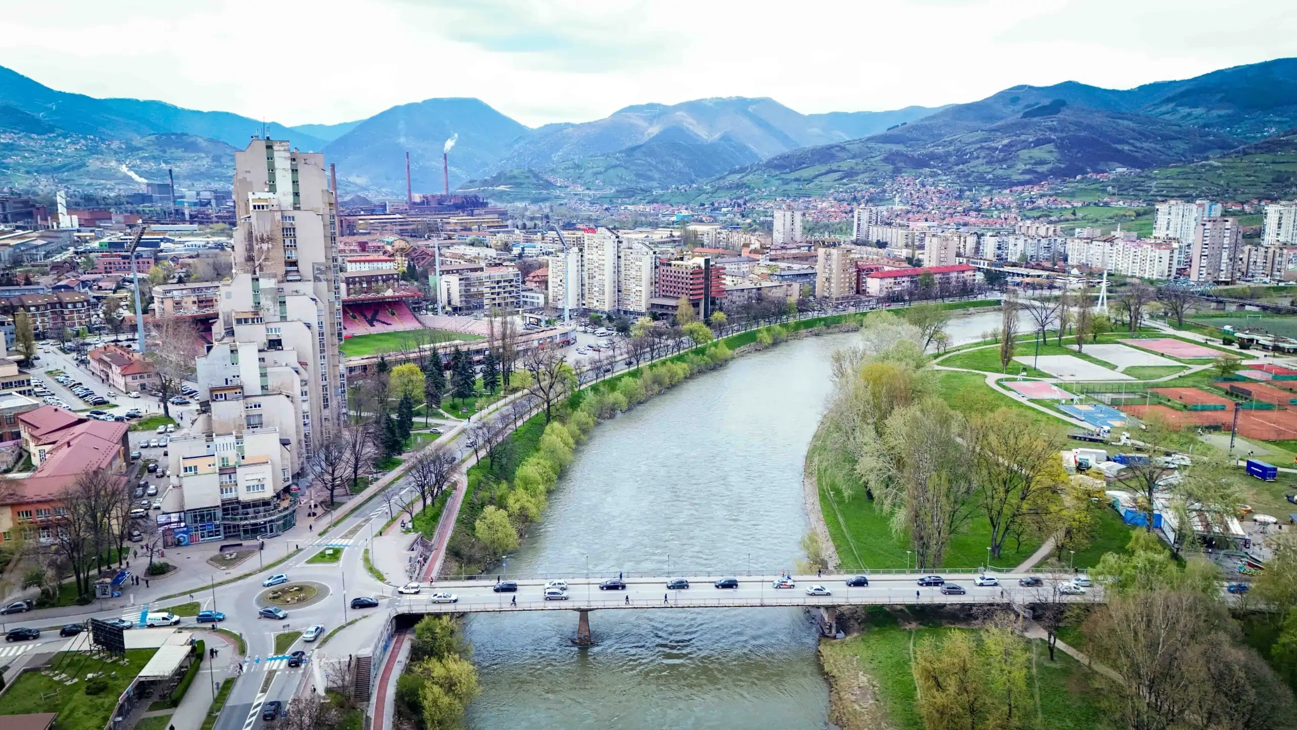 2560x1440 Brutalist Zenica Yugotour