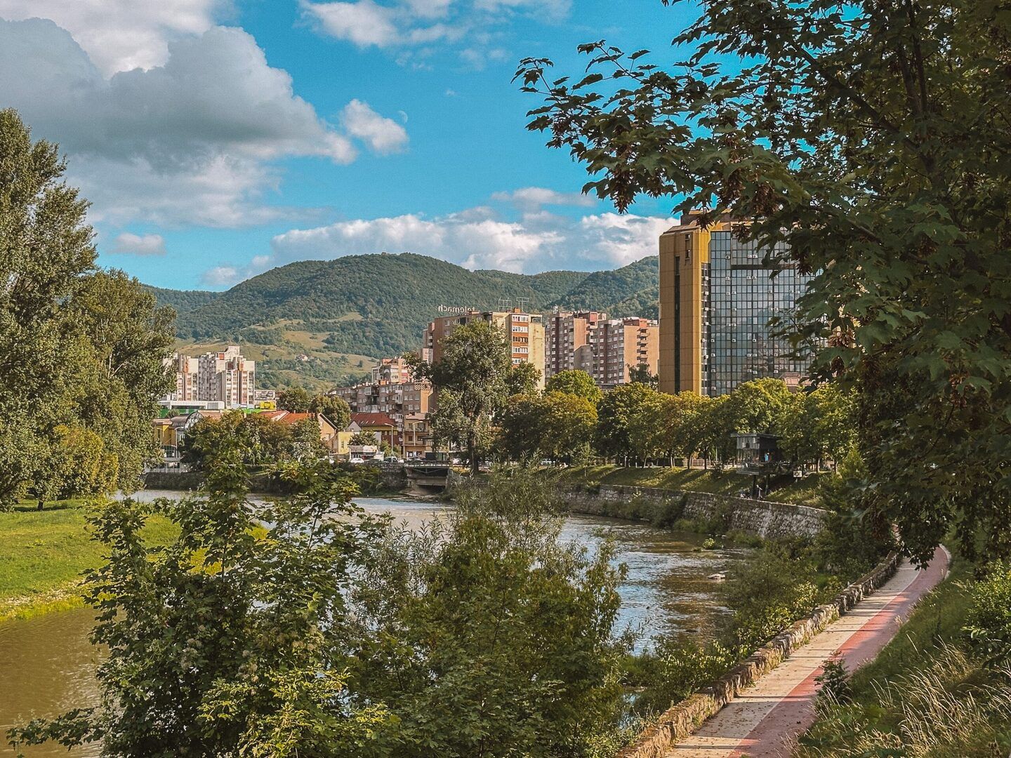 1440x1080 Grad Zenica proglasio 18. august Danom žalosti zbog stradanja pet zeničkih planinara. Politički.ba