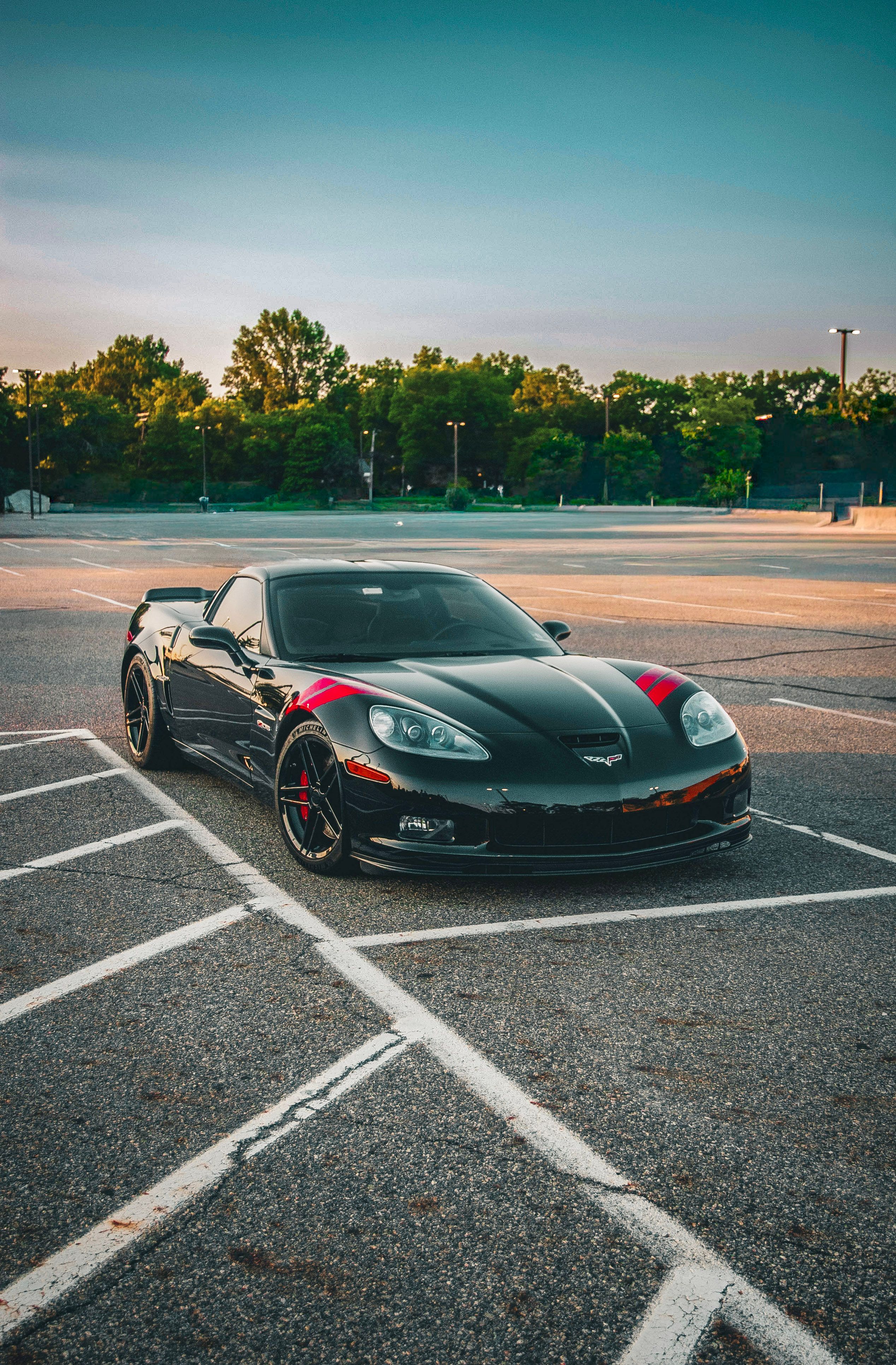 2536x3863 White, Racing Chevrolet Corvette · Free