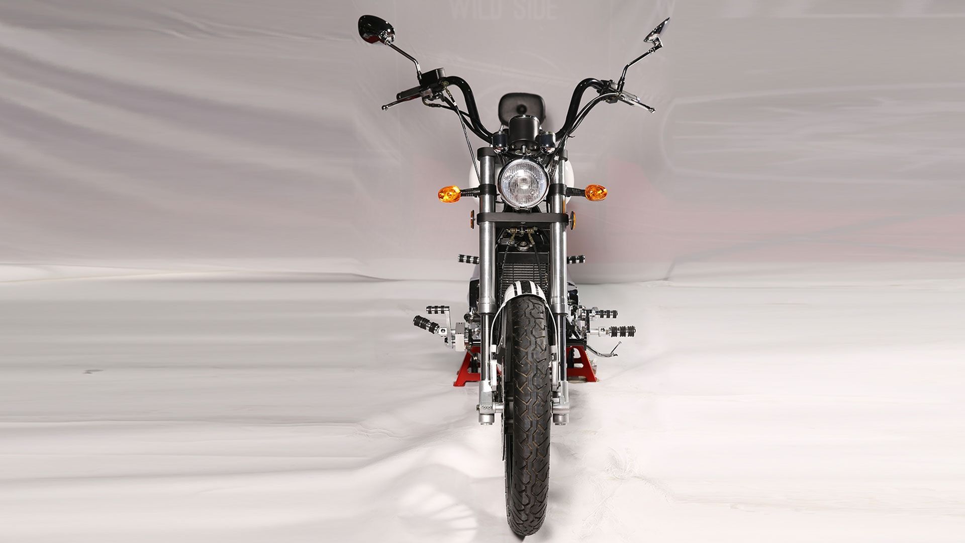1920x1080 Regal Raptor Daytona 2015 STD Compare Bike Photo