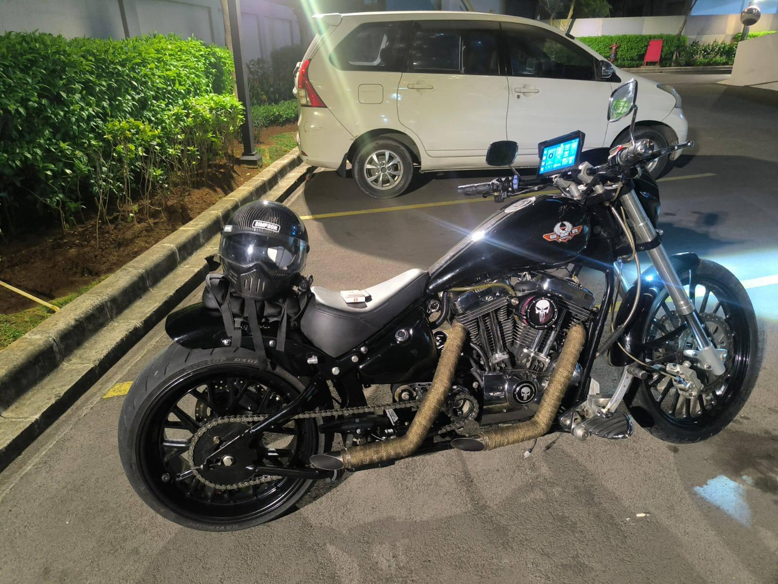 1600x1200 Sportster block in a Regal Raptor frame