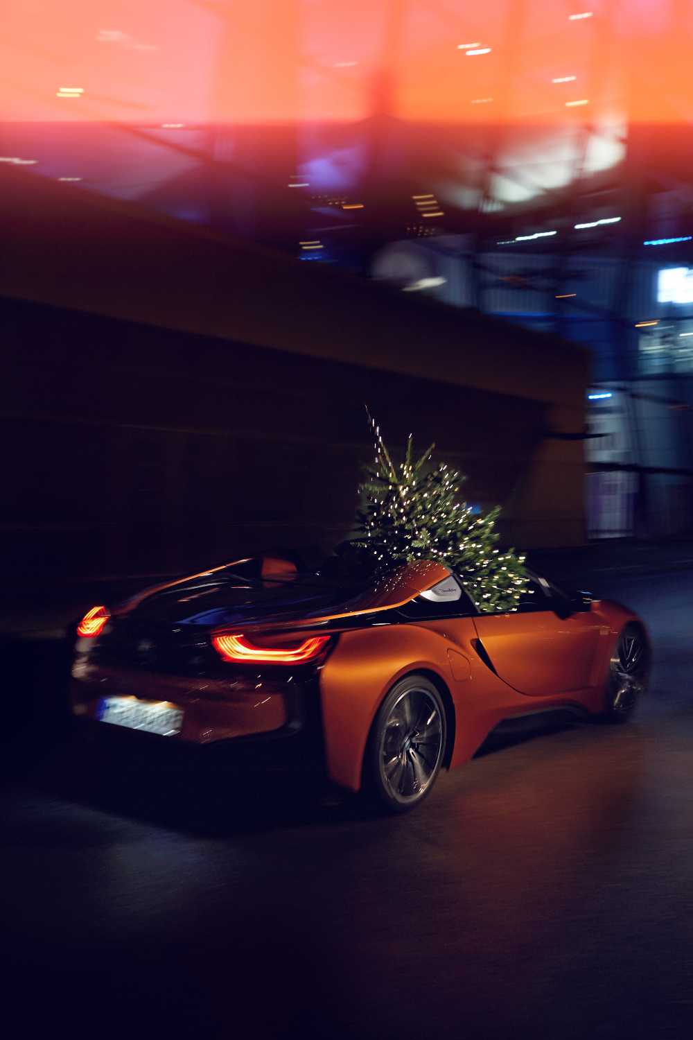 1000x1500 BMW I8 Roadster Christmas Powered By BMW Group. (12 2017)
