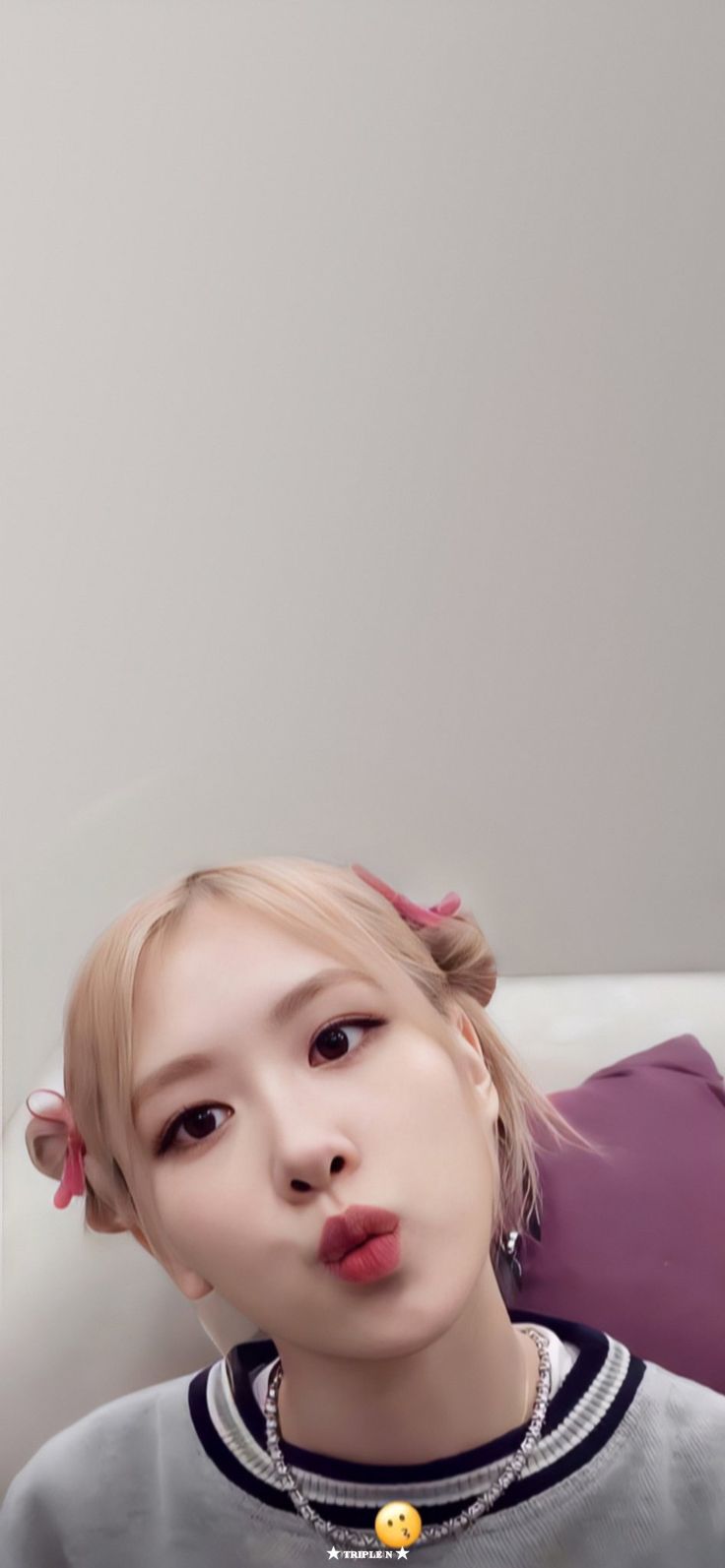 736x1593 Rose black pink wallpaper. Rose blackpink wallpaper cute, Rose blackpink cute photo, Soft glam hair