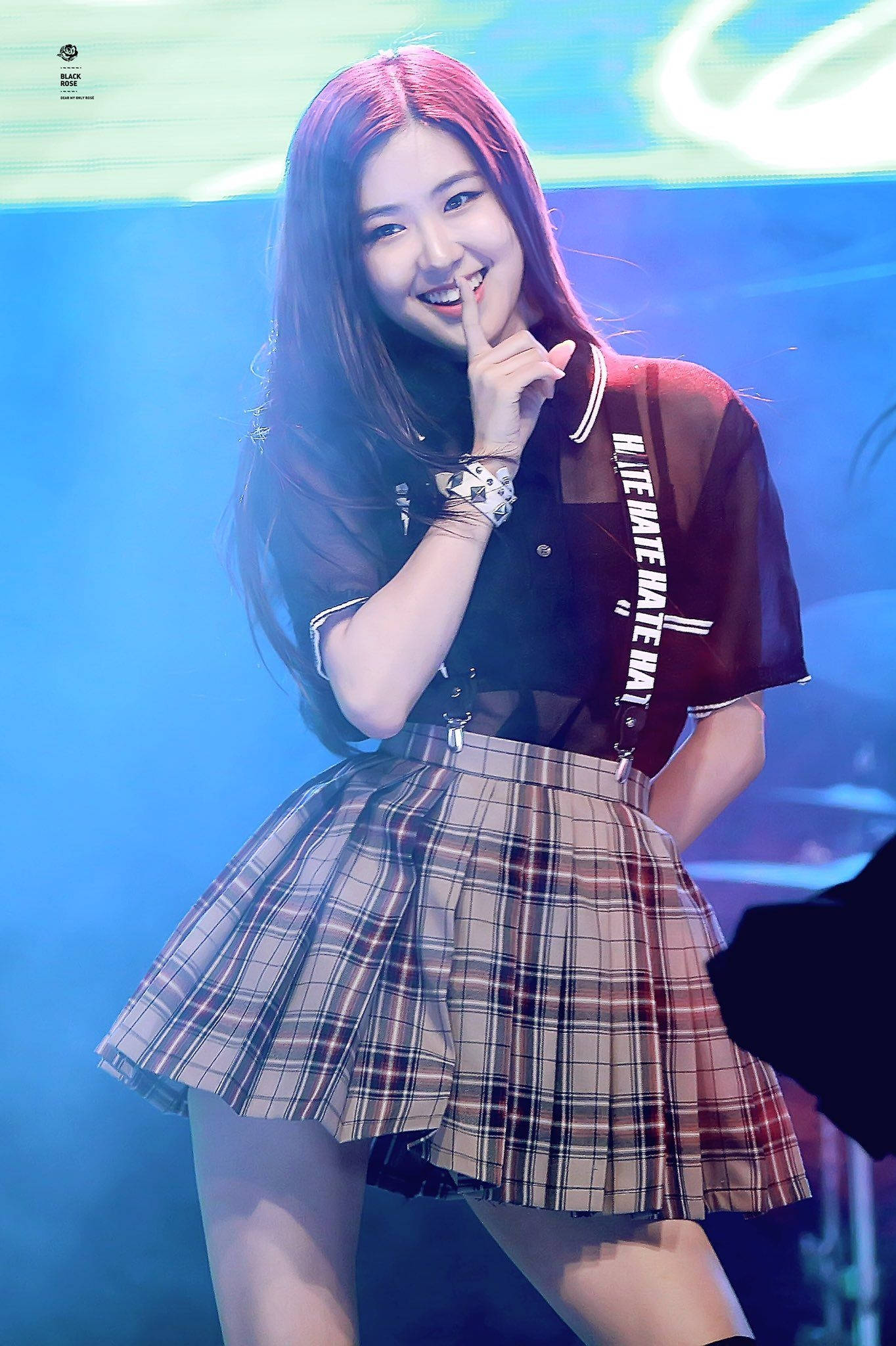 1364x2048 Download Blackpink Cute Dancing Rose Wallpaper