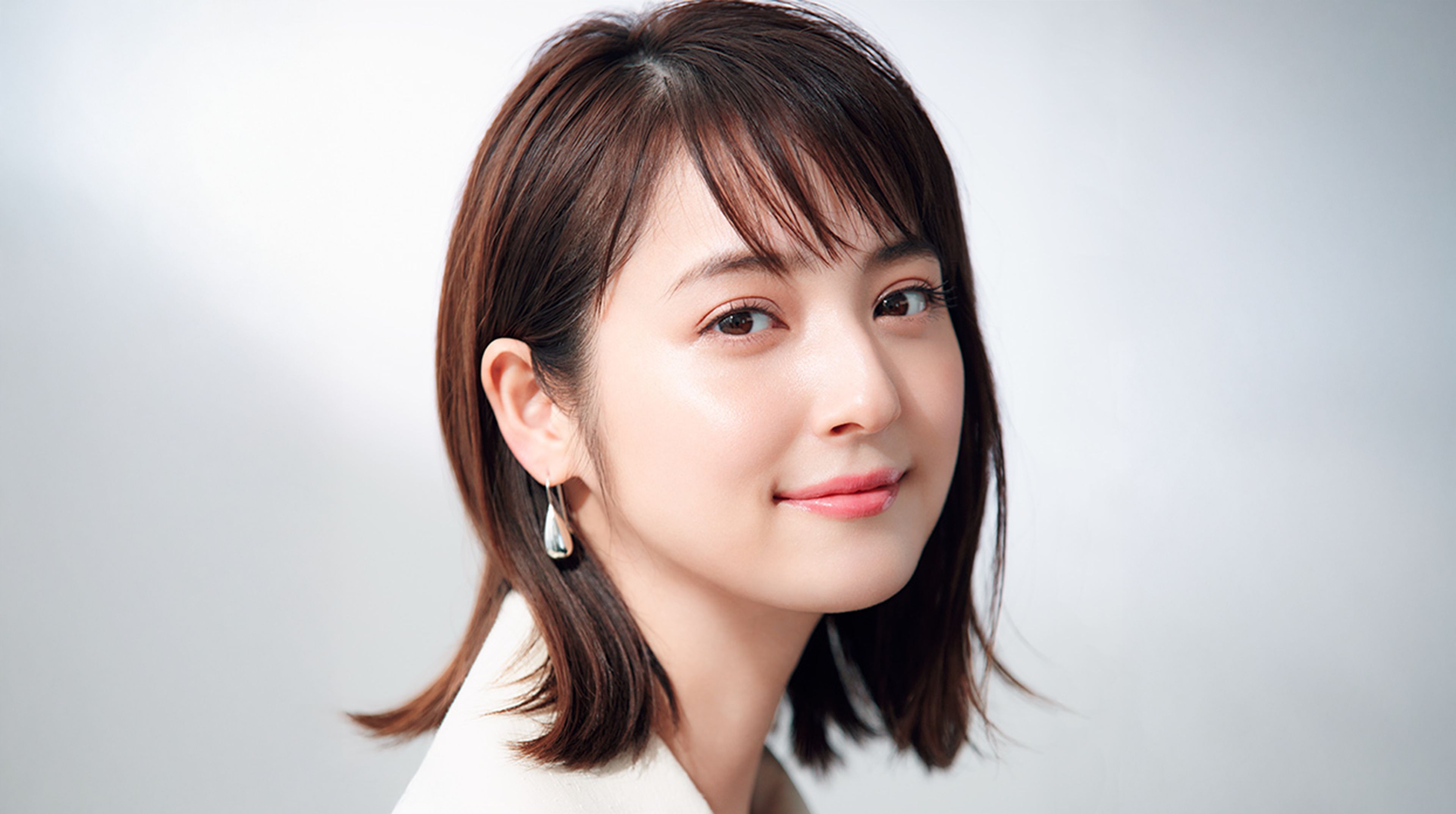 3840x2146 Nozomi Sasaki & TV Shows