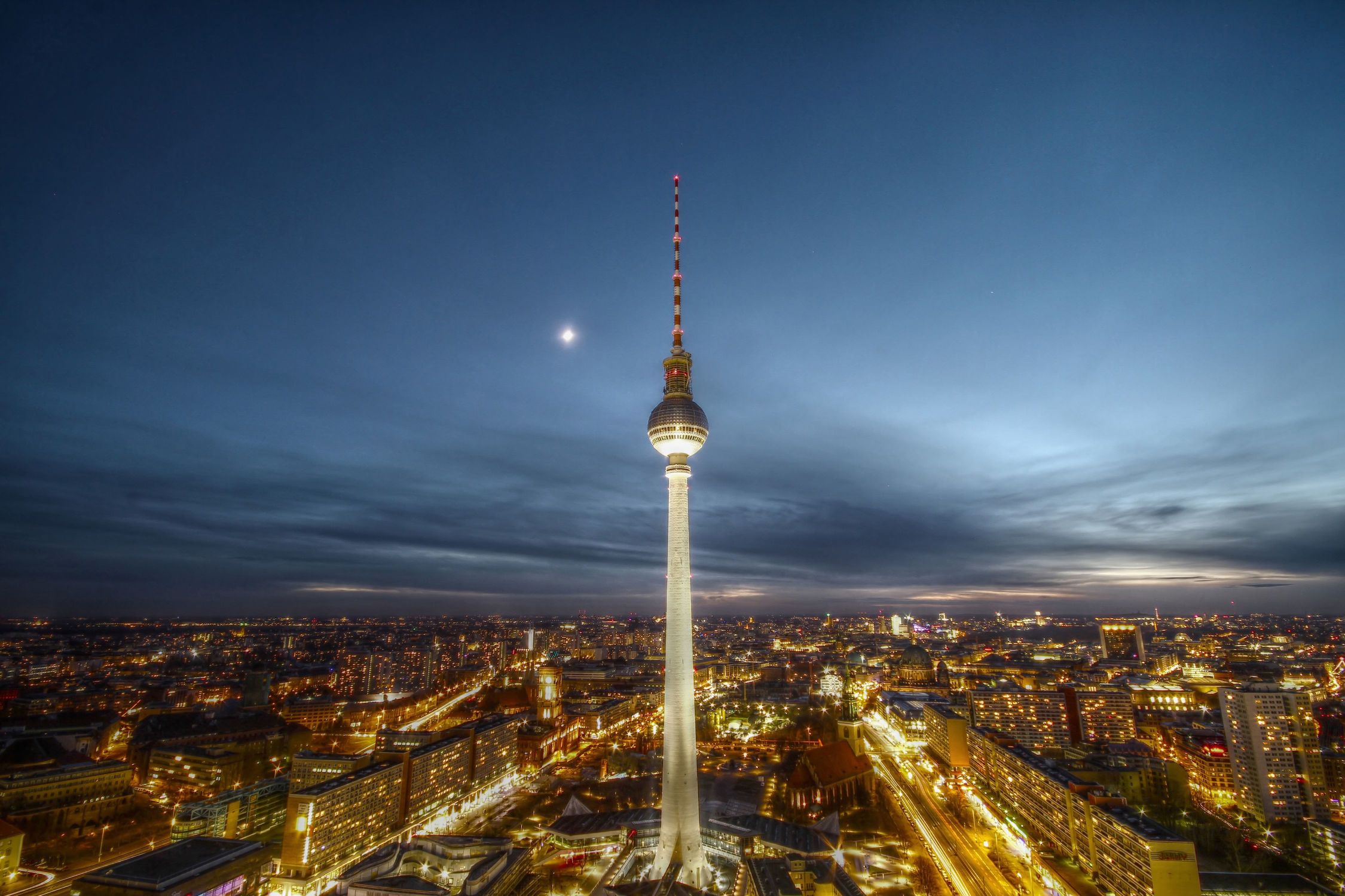 2250x1500 Skyline Berlin in HDR als Fotoprodukt bestellen