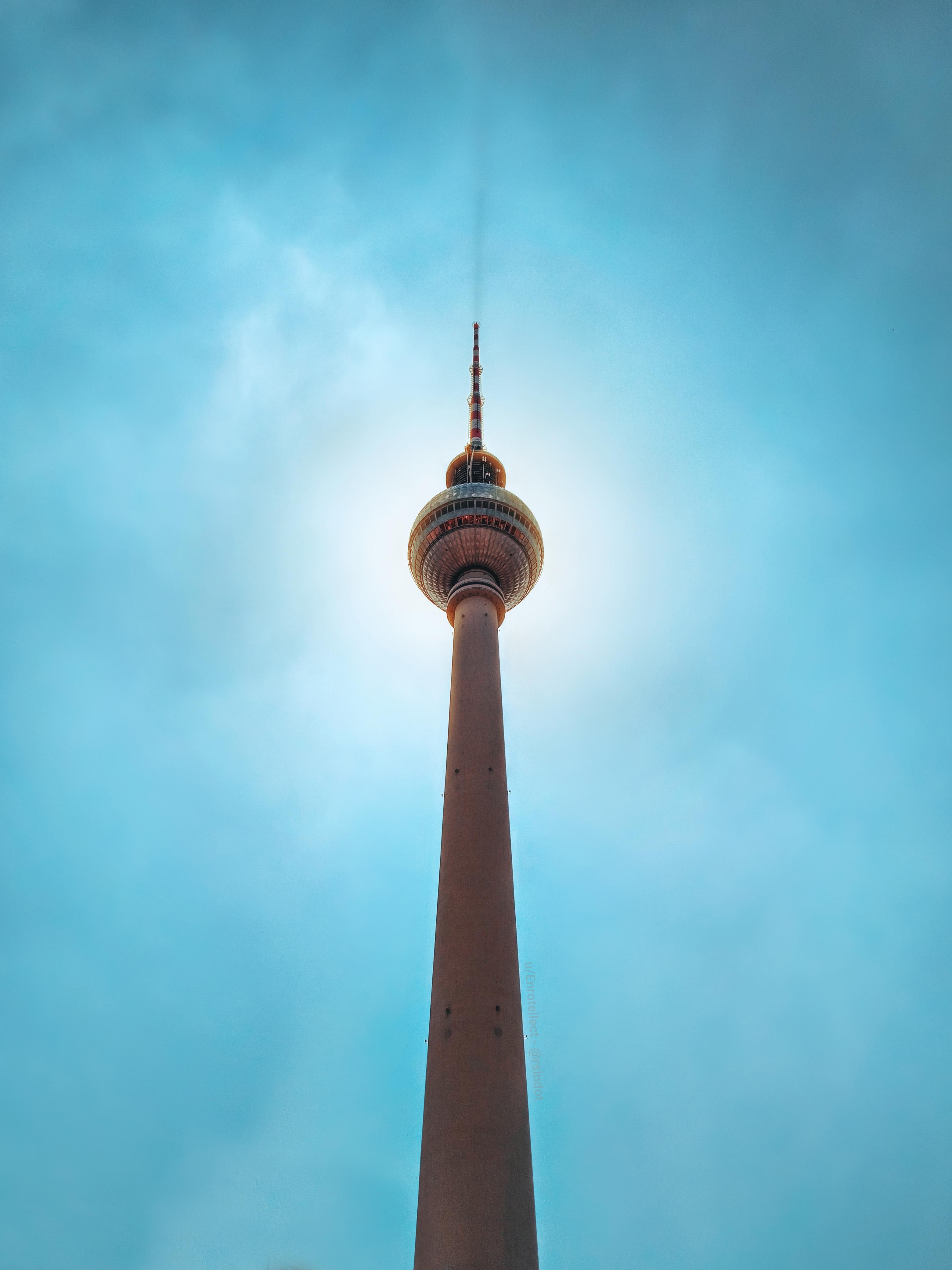 3120x4160 Photo I took of the Fernsehturm Berlin