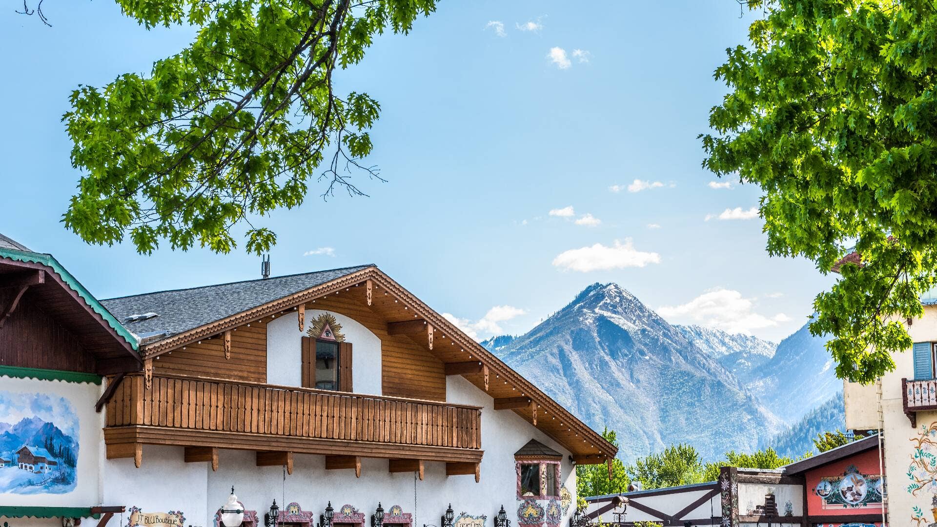 1920x1080 Leavenworth: America's most European Christmas town