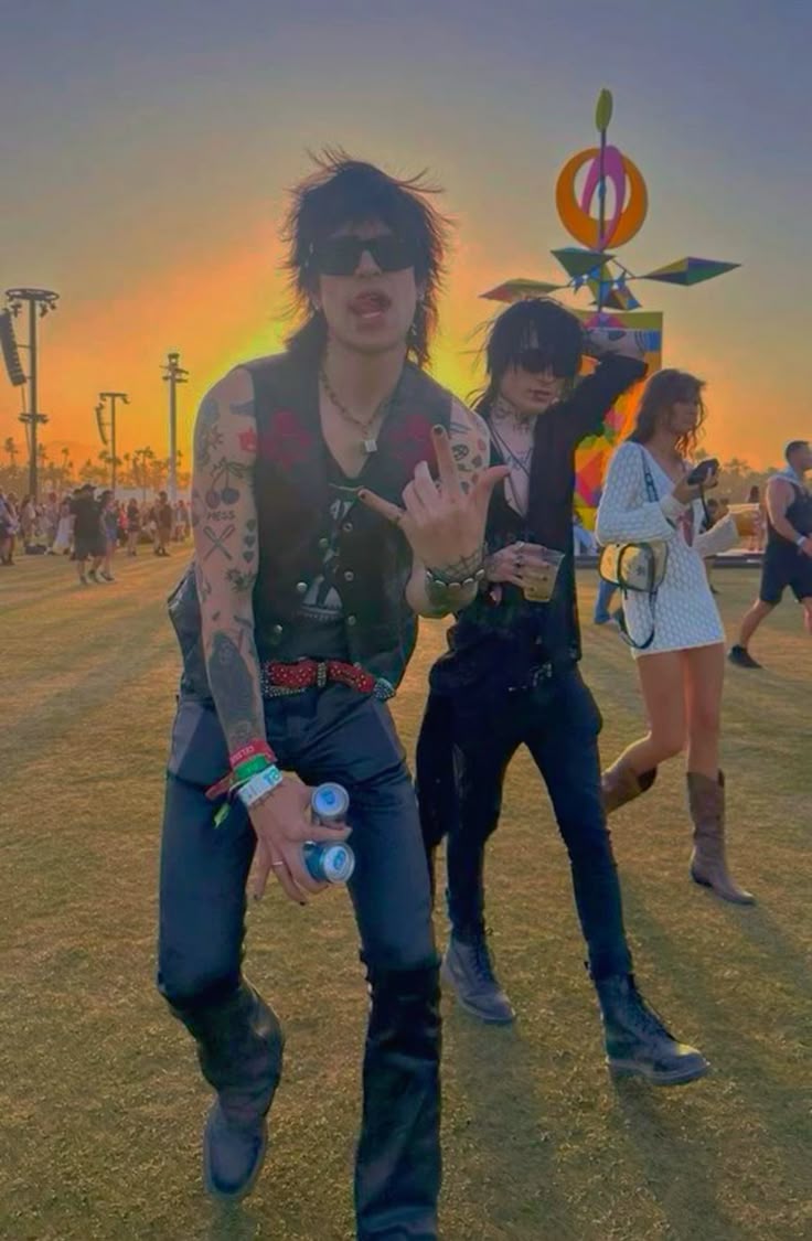 736x1125 Johnnie guilbert jake webber tara yummy wallpaper. Jake webber and kenzie luby, Jake johnnie tara
