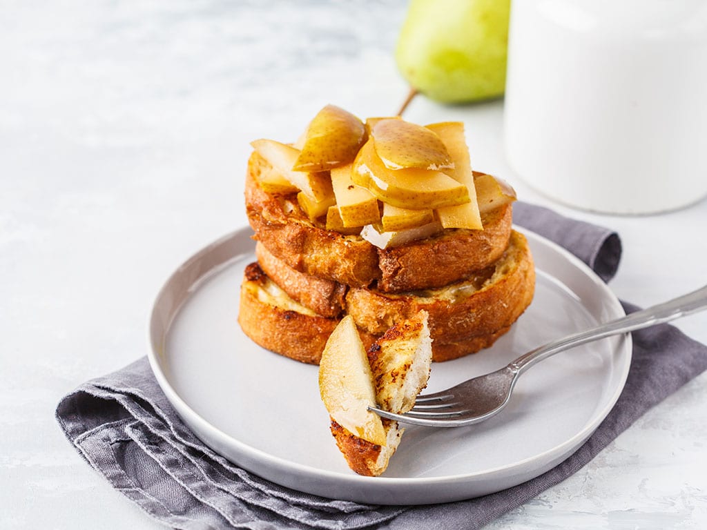 1024x768 Warm Pear Baked French Toast