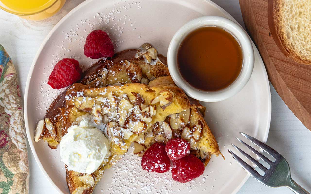 1280x800 December 2023 Recipe CRUSTED FRENCH TOAST Street Magazine