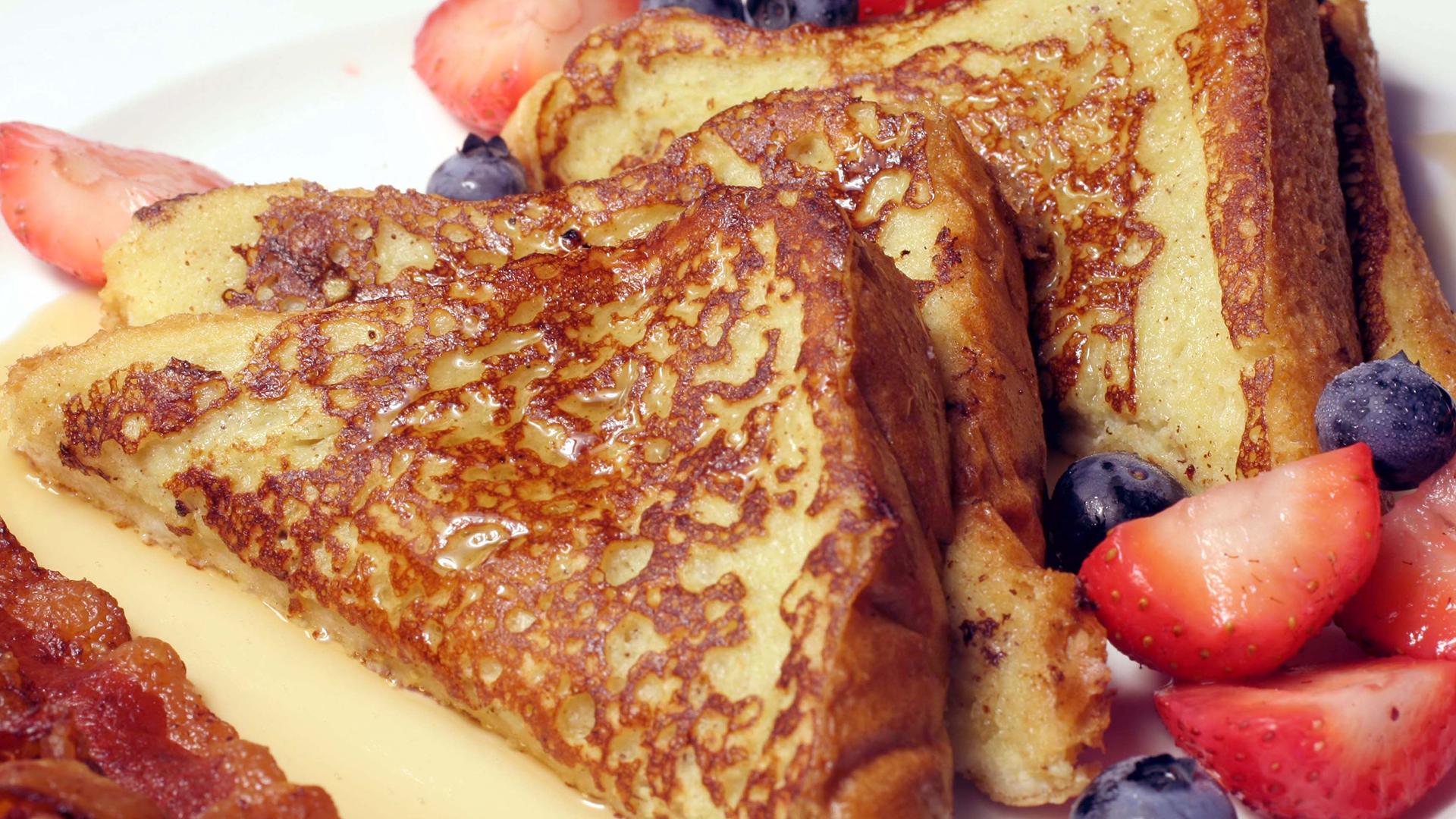 1920x1080 Bourbon Vanilla French Toast for Mother's Day Brunch