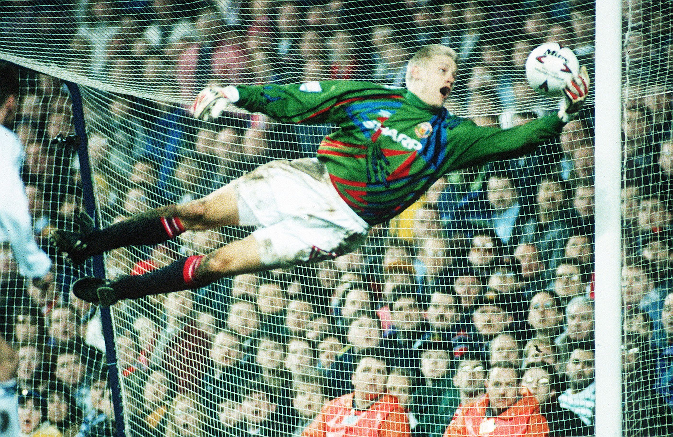 2808x1822 Peter Schmeichel Wallpaper