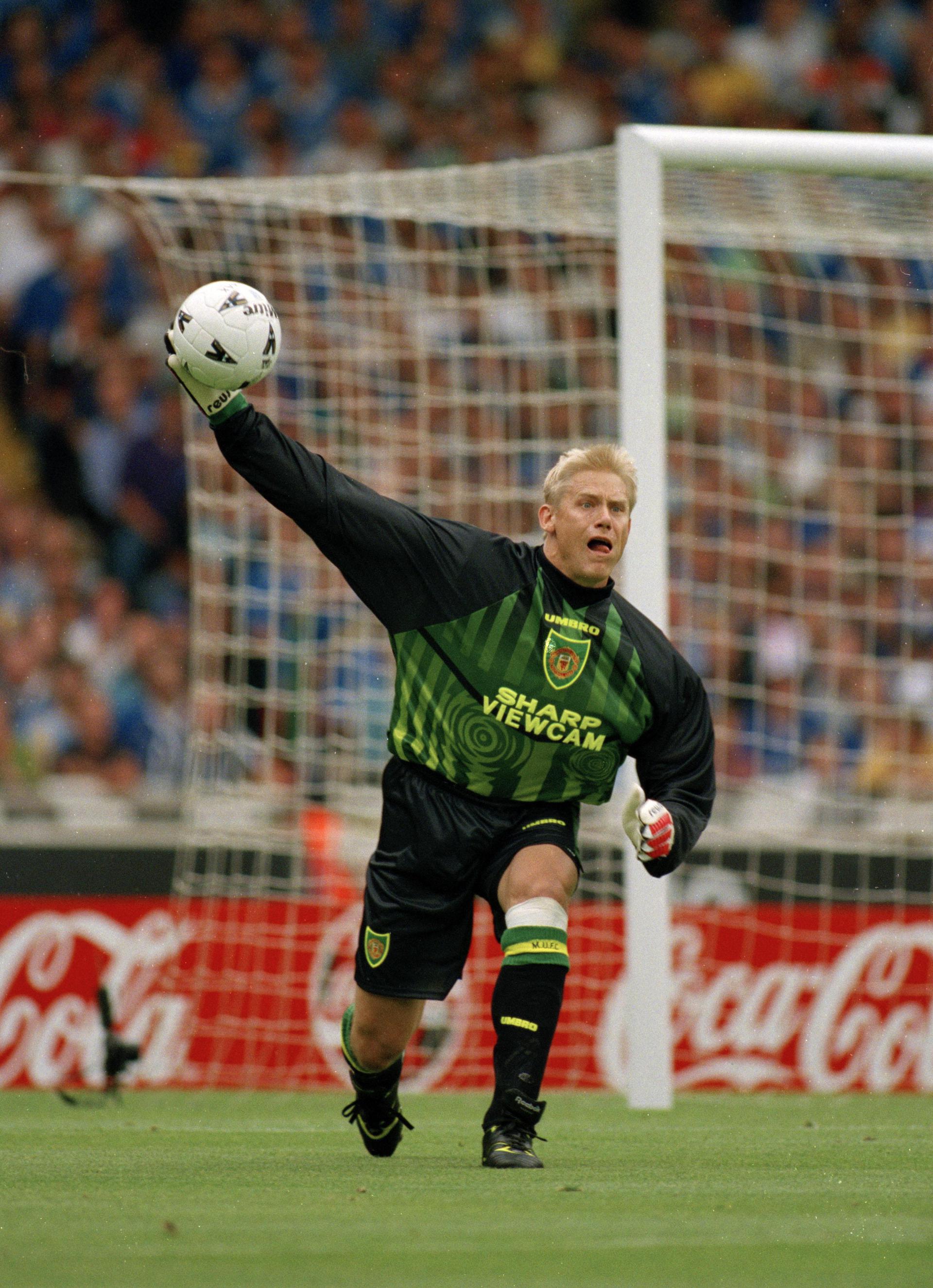 1920x2651 Peter Schmeichel Wallpaper