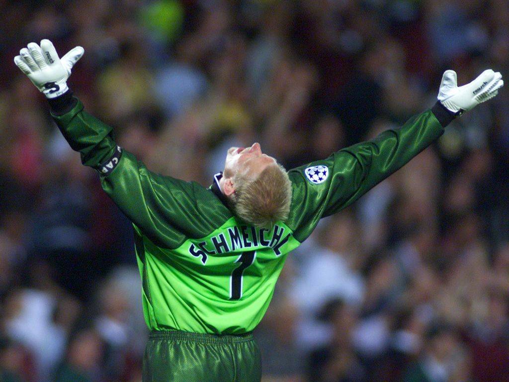 1024x768 Peter Schmeichel saves to celebrate Dane's birthday