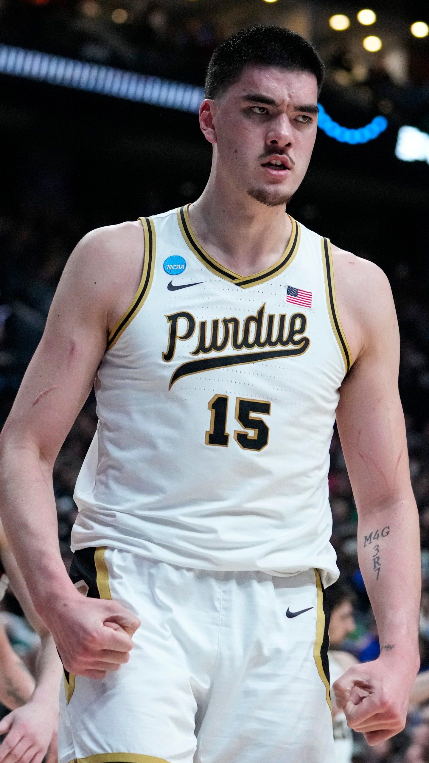 1440x2560 Zach Edey Named Unanimous AP Preseason All American, Joined By Kolek, Dickinson, Filipowski, Bacot