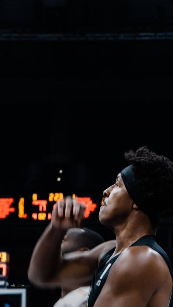 720x1278 Zach LeDay