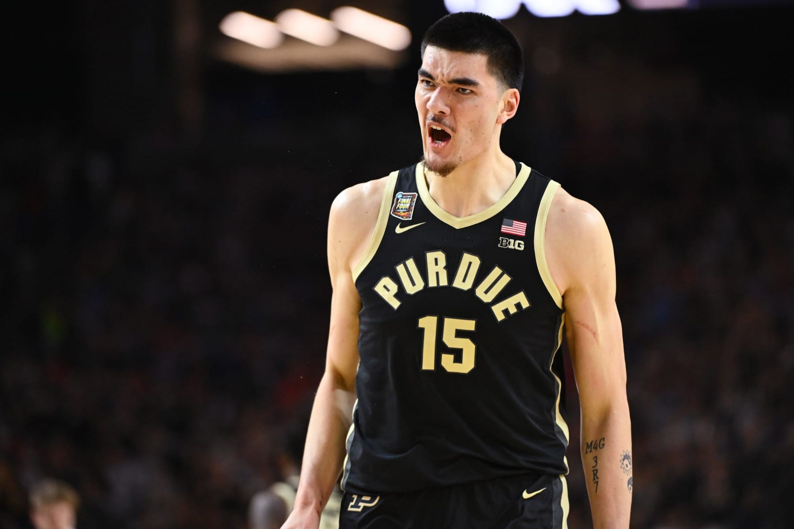 2560x1707 NBA Exec Concerned About Zach Edey, Says Teams Might Need to Run 'Gimmicky Defenses'