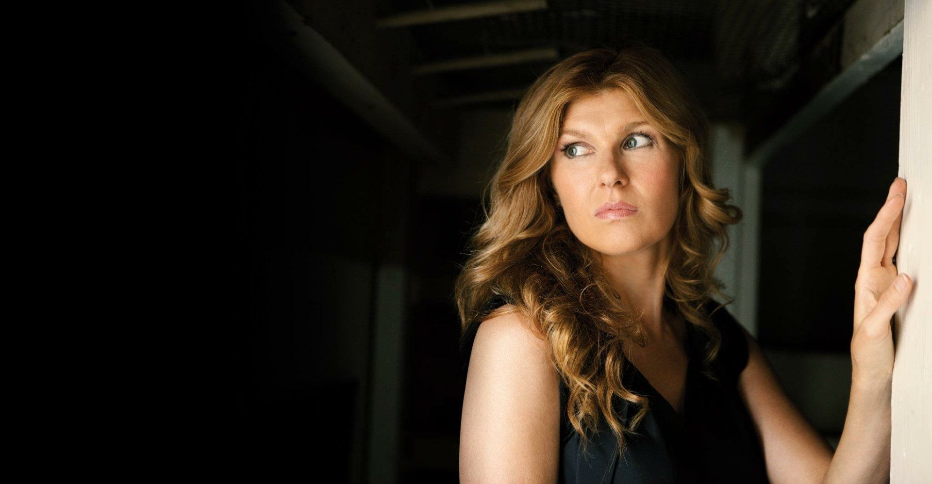 1920x998 Connie Britton in American Horror Story