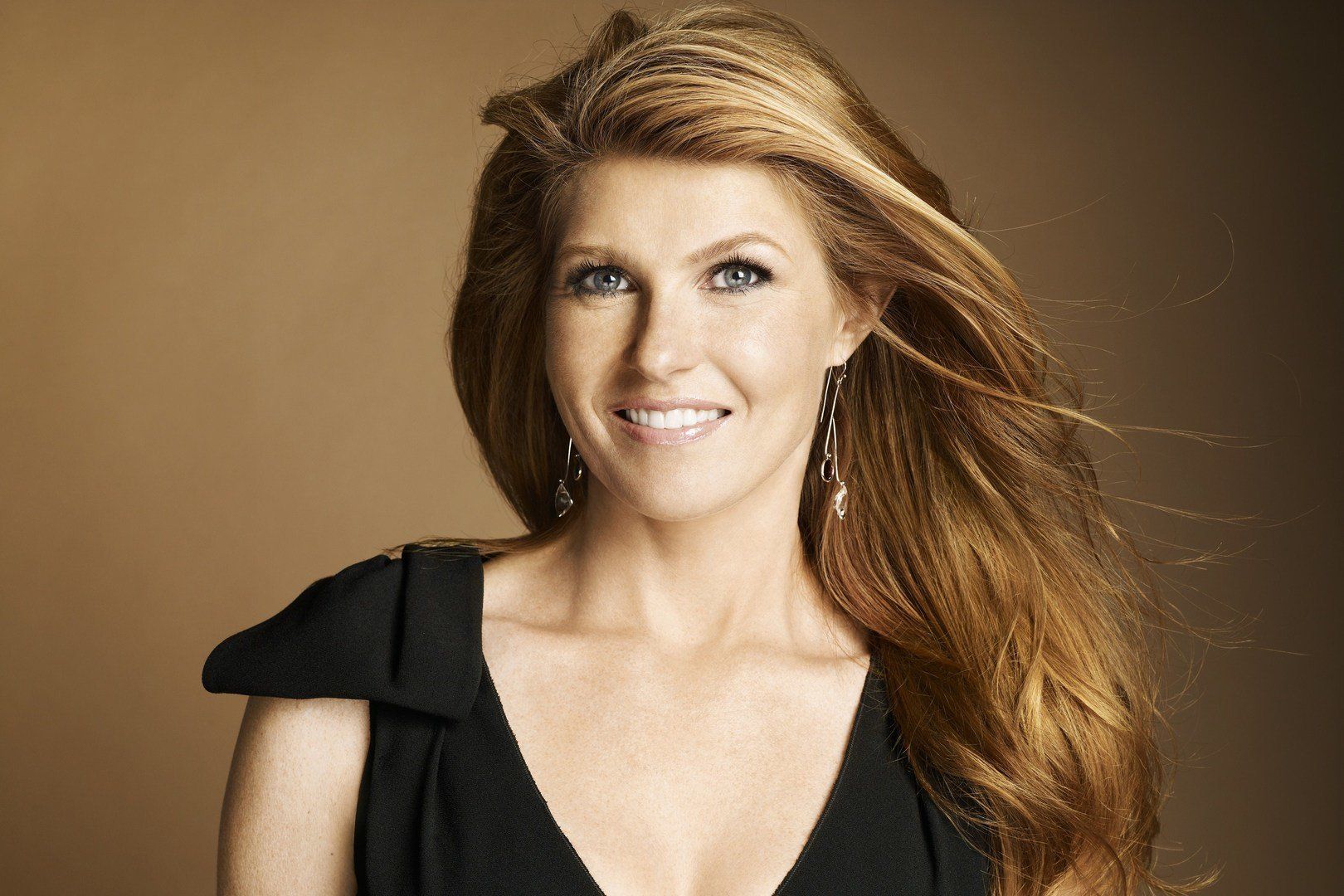 1620x1080 Connie Britton Wallpaper