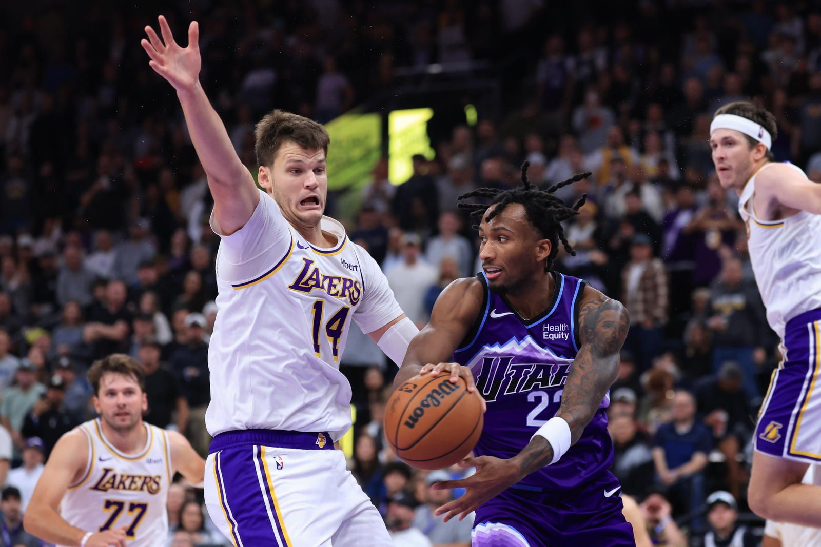 1600x1067 Darryn Peterson's Learning Curve Hit Another Bump Against the Lakers