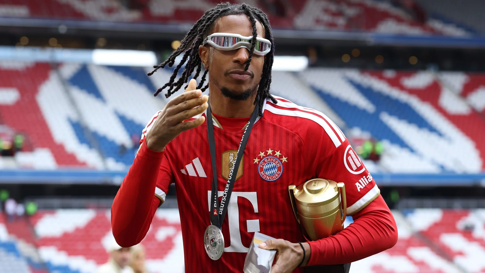 1600x900 Bayern News: Michael Olise turns down millions