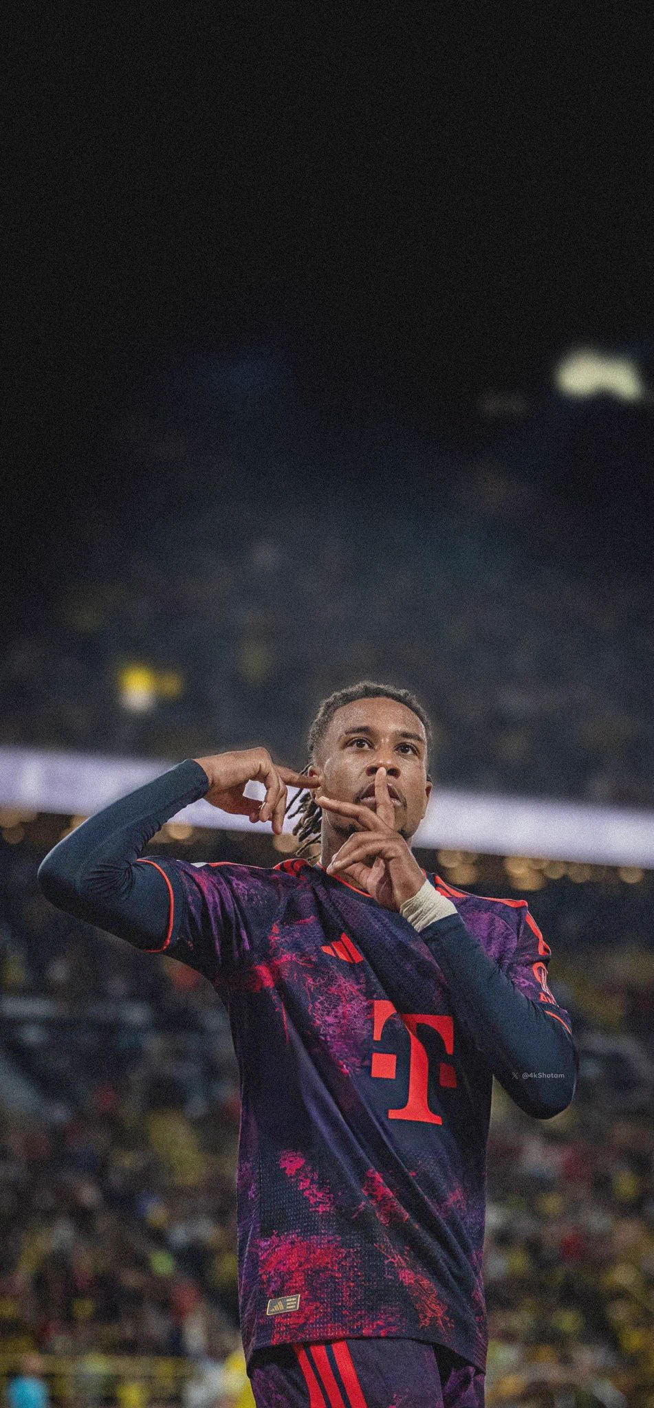 951x2048 Football Wallpaper on X: └