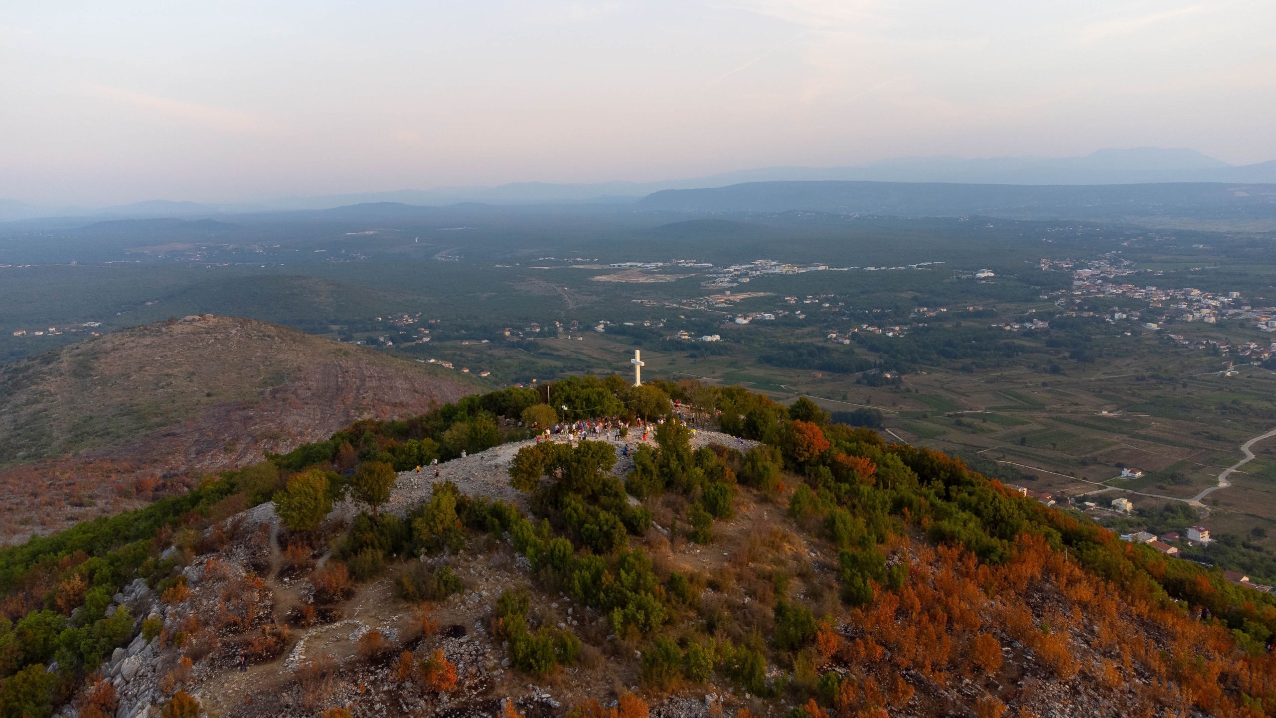 2560x1440 Traveling to Medjugorje: Prayer, landscape and encounter