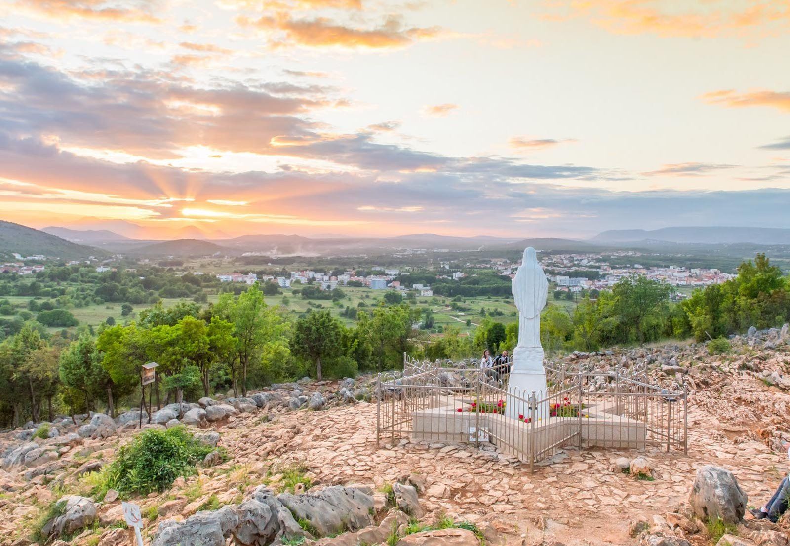 1600x1106 How the Medjugorje Naša majka museum helped students find the message of Peace