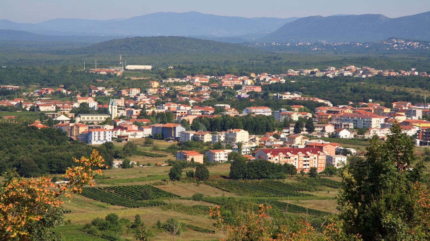 1366x768 Hostels In Medjugorje From $17 Night