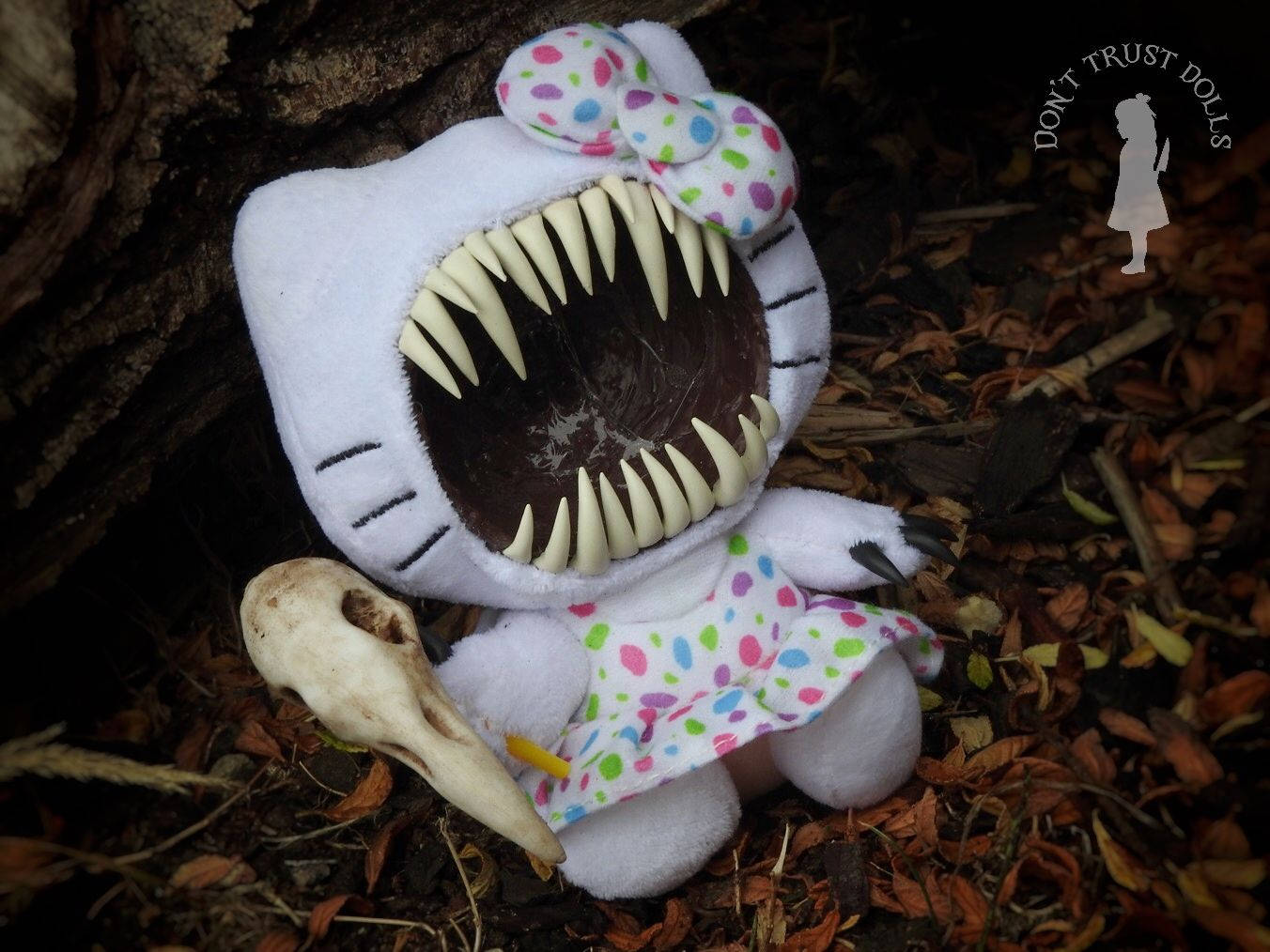 1352x1014 Download Venom Hello Kitty Halloween Wallpaper