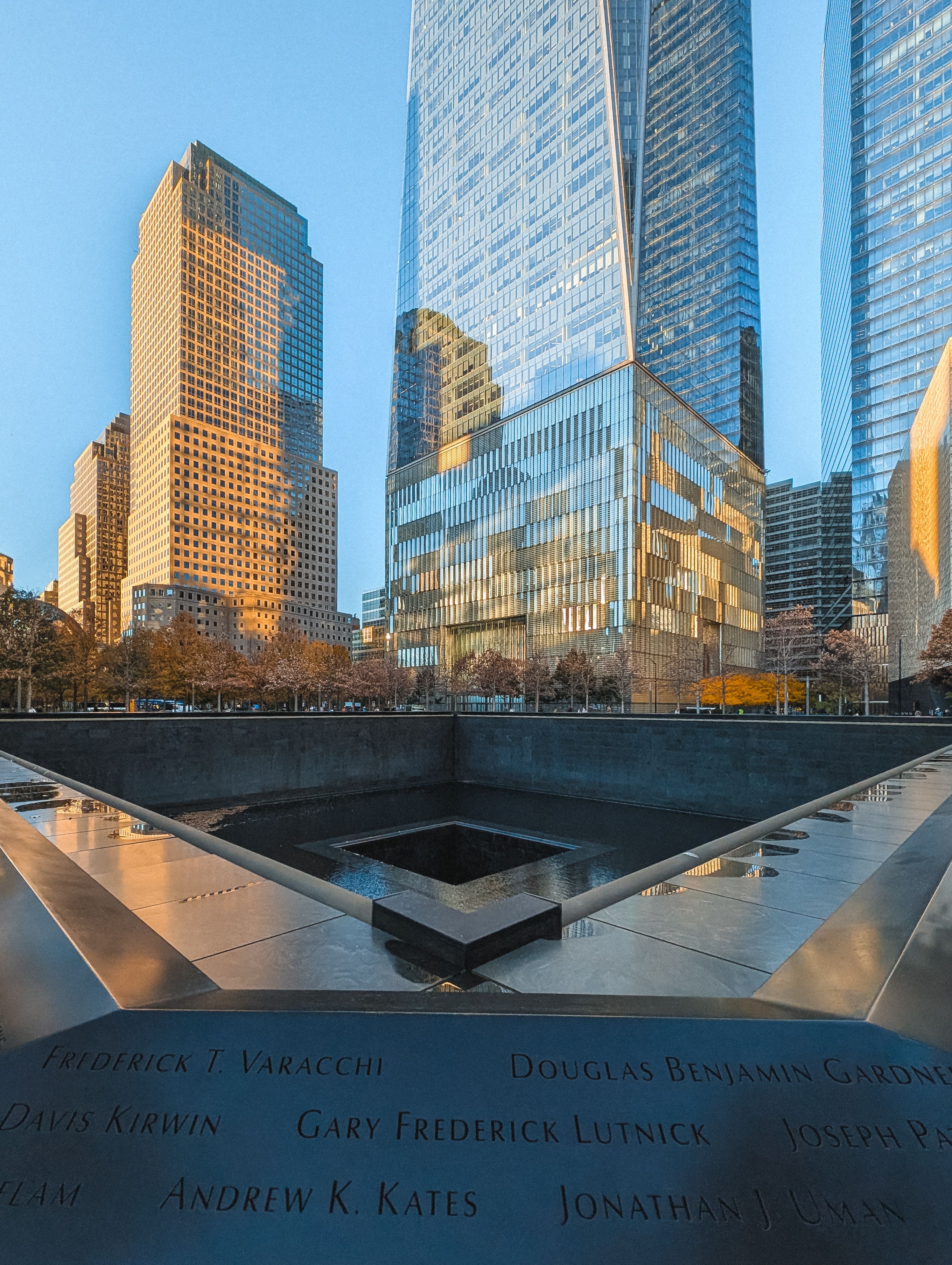 2720x3614 11 Memorial At Dusk In New York City · Free