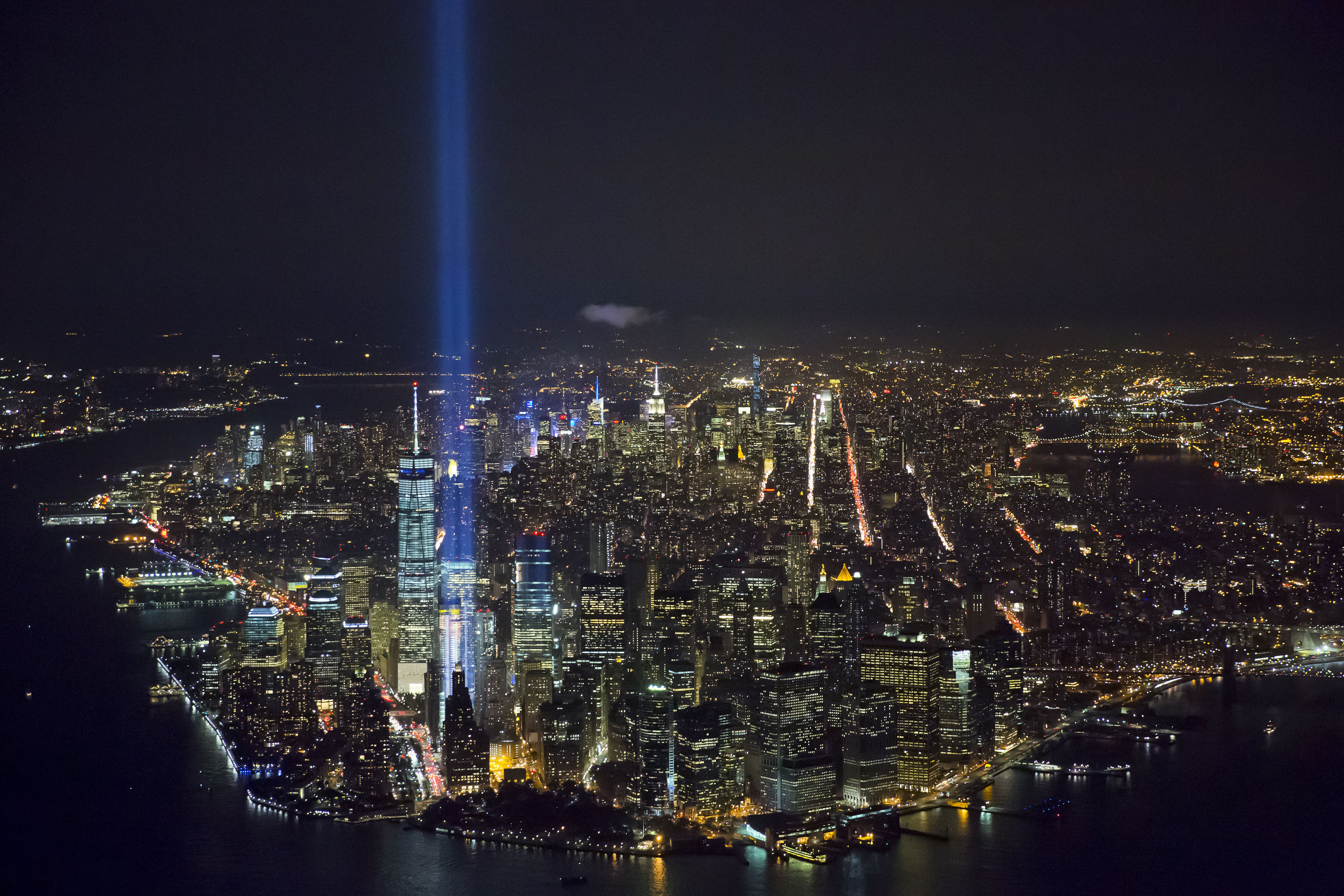 5557x3705 Tribute In Lights Focus Flight: September 11 Memorial From The Sky