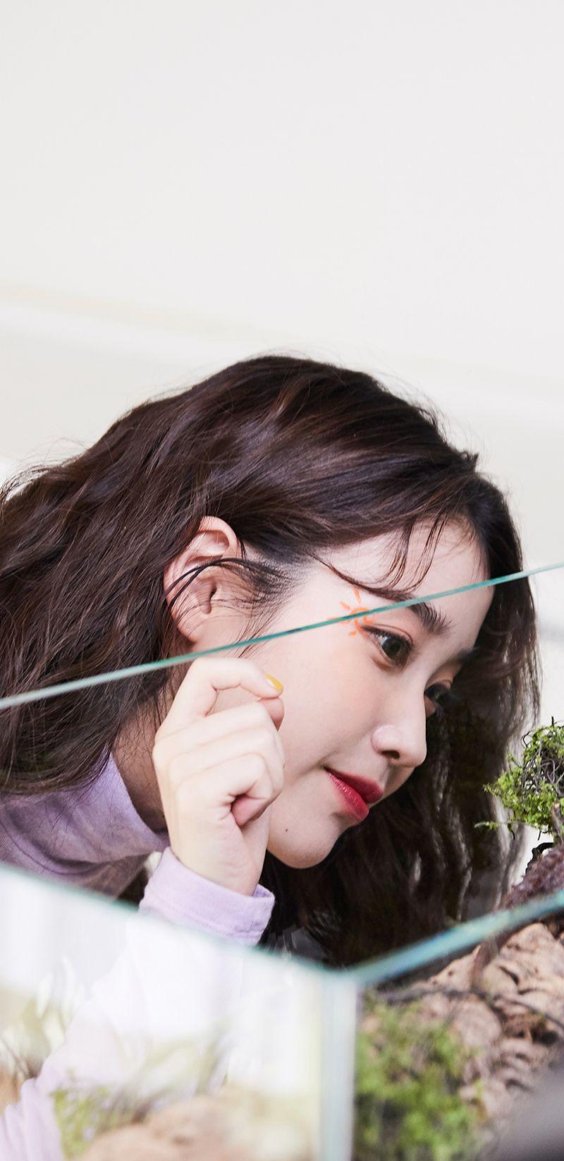 800x1645 IU eight Wallpaper & LockScreen