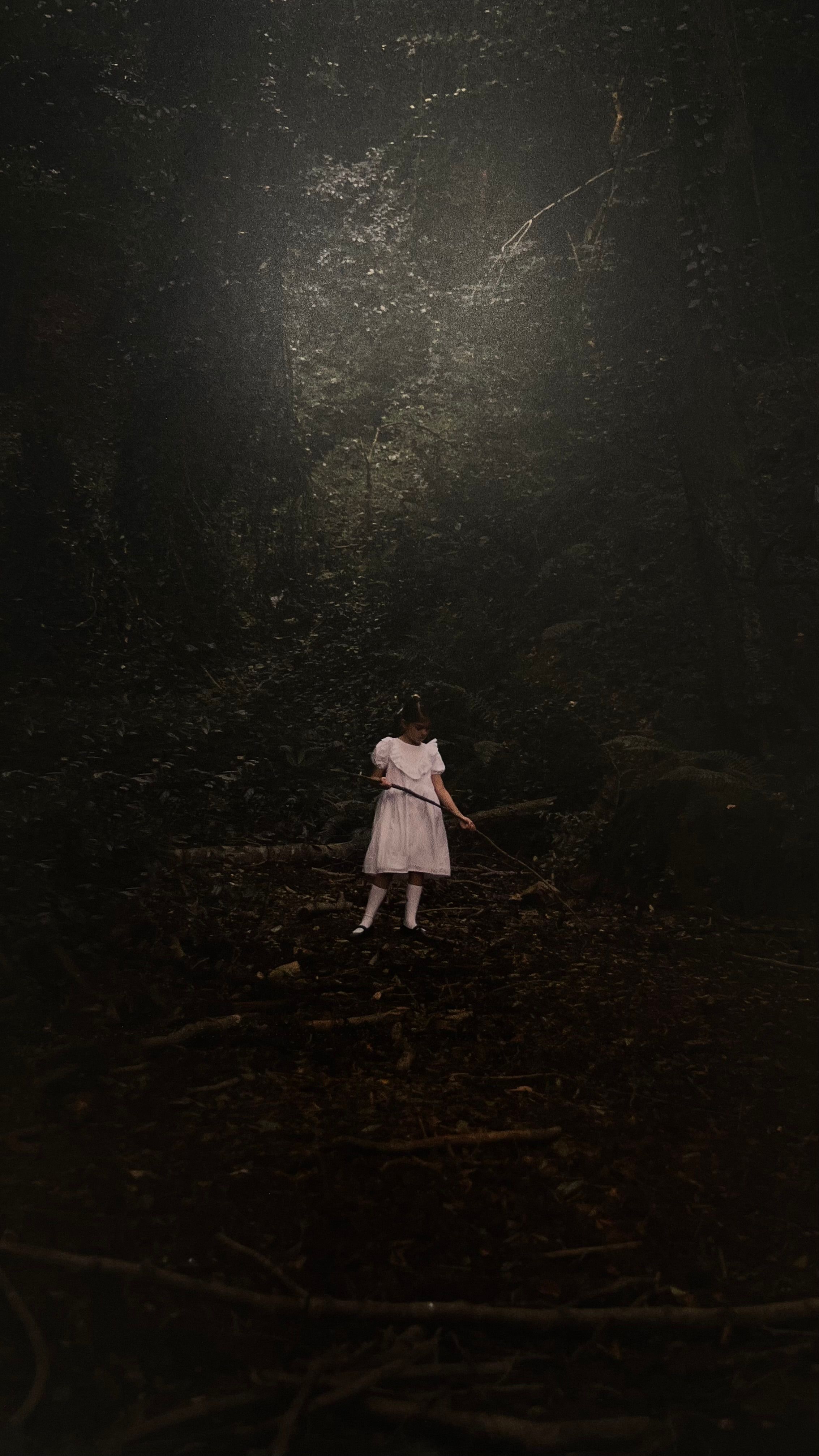 2266x4029 Alone Girl Dark Photo, Download The BEST Free Alone Girl Dark & HD Image