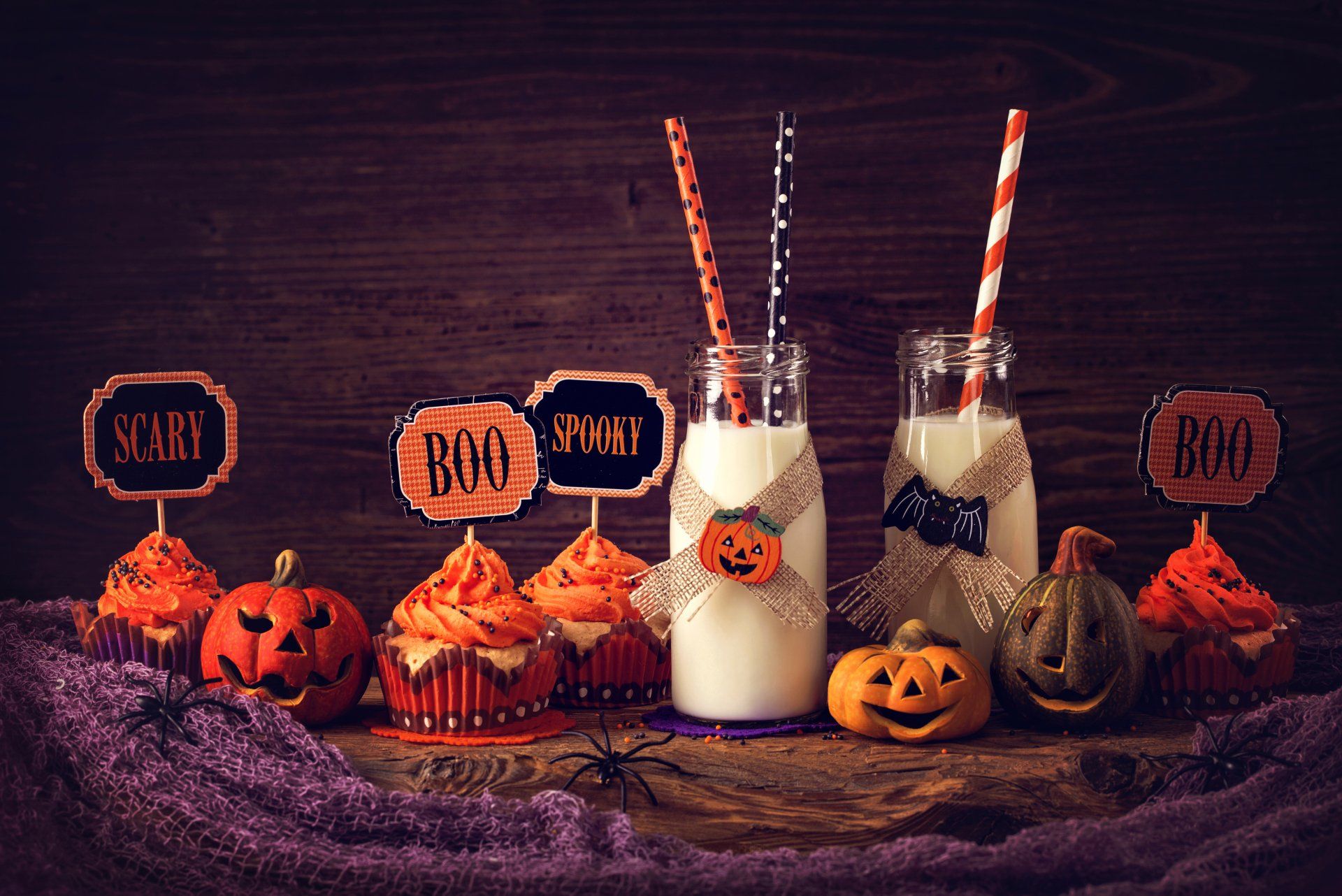 1920x1282 Halloween Pumpkin Cupcakes & Milk Delight