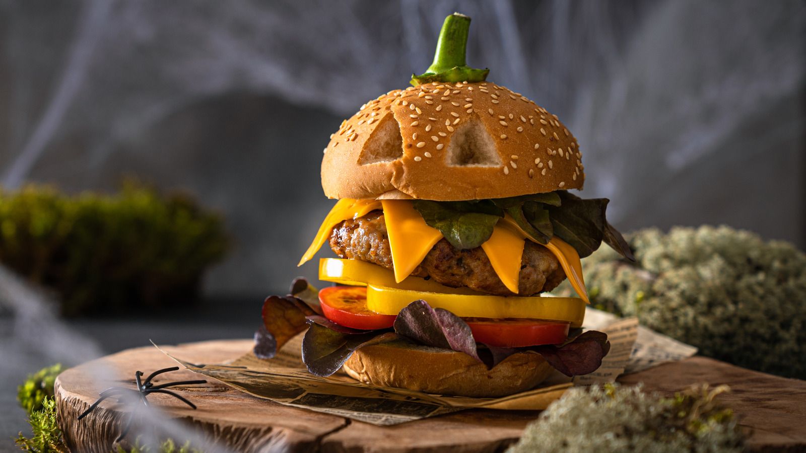 1600x900 Spooky Eats And Drinks Hitting Chain Restaurant Menus This Halloween