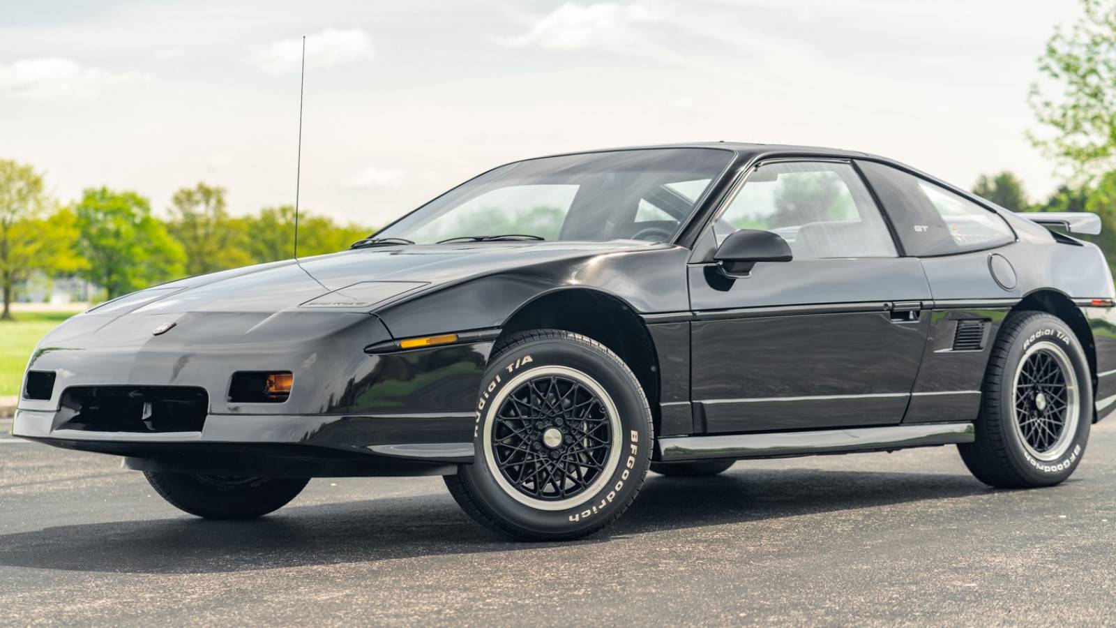 1600x900 Here's Why The 1988 Pontiac Fiero Was Actually Better Than Its Reputation